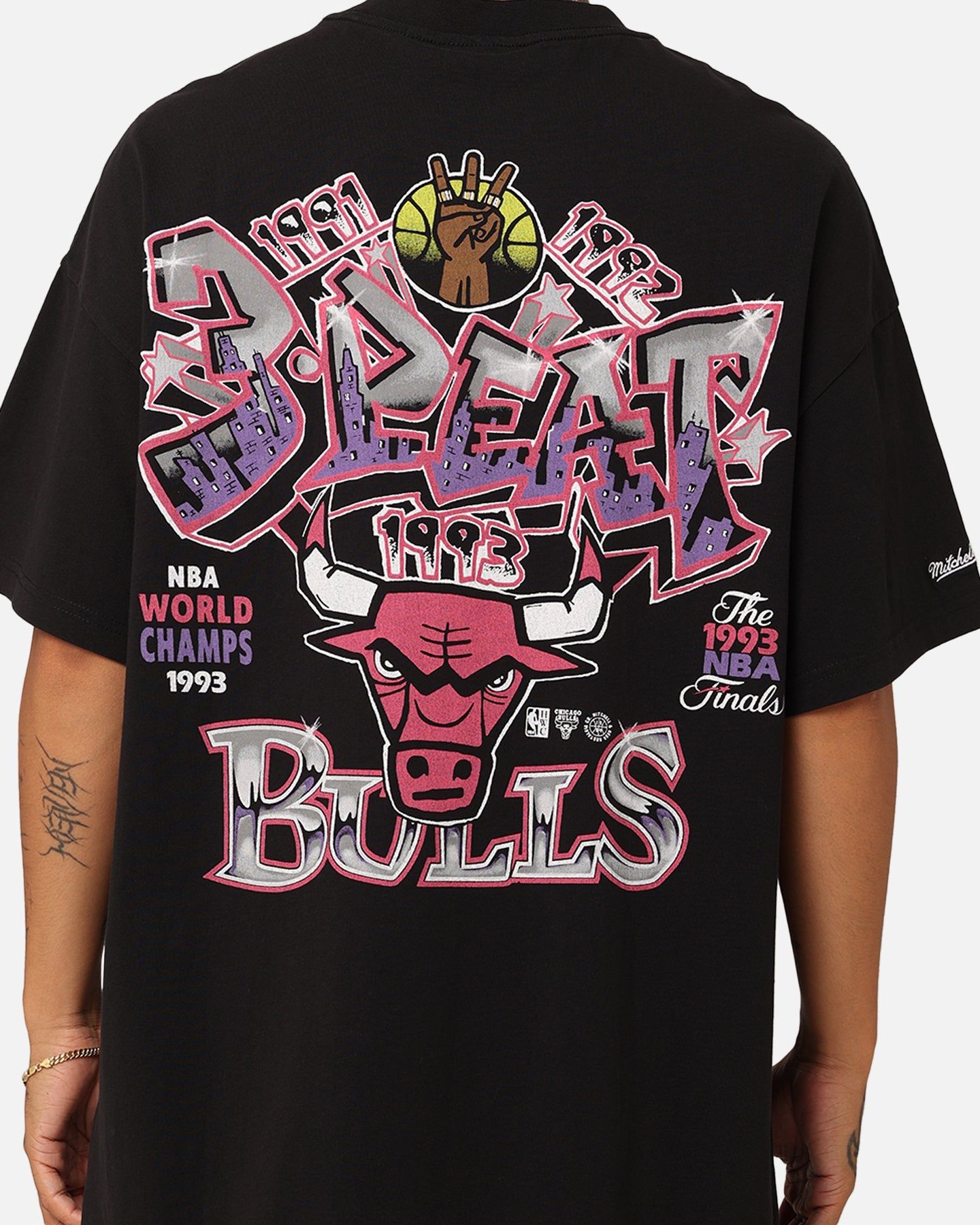 Mitchell & Ness Chicago Bulls Grafitti T-Shirt Black sold by Culture Kings product image thumbnail 4