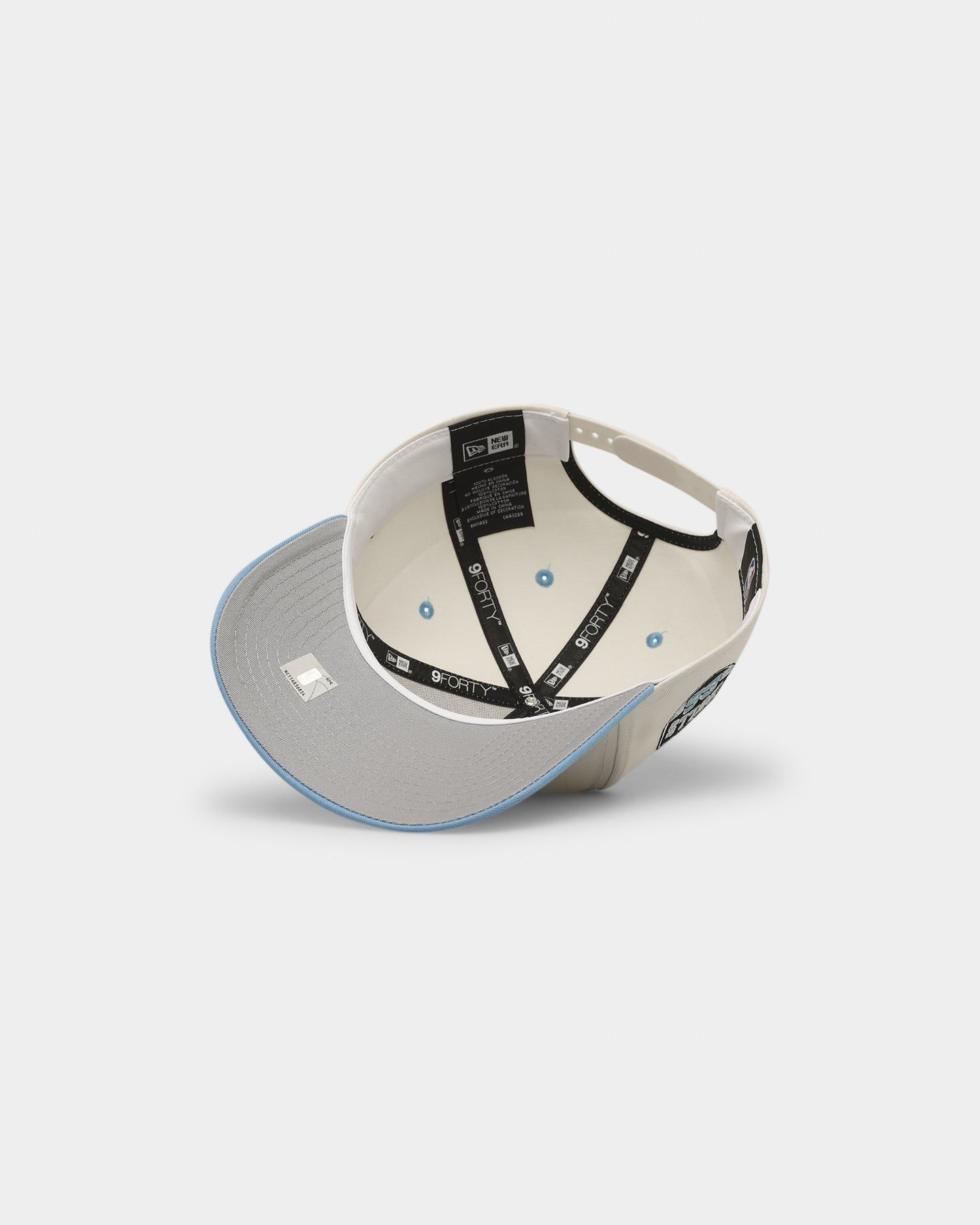 New Era Chicago Bulls 'Chrome University Blue' 9FORTY A-Frame Snapback Chrome White sold by Culture Kings product image thumbnail 6