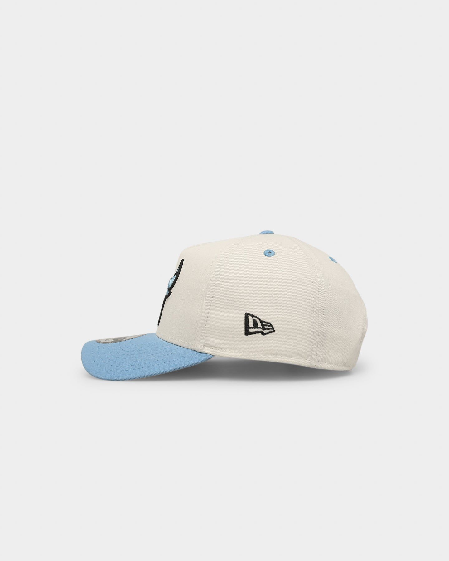New Era Chicago Bulls 'Chrome University Blue' 9FORTY A-Frame Snapback Chrome White sold by Culture Kings product image thumbnail 4
