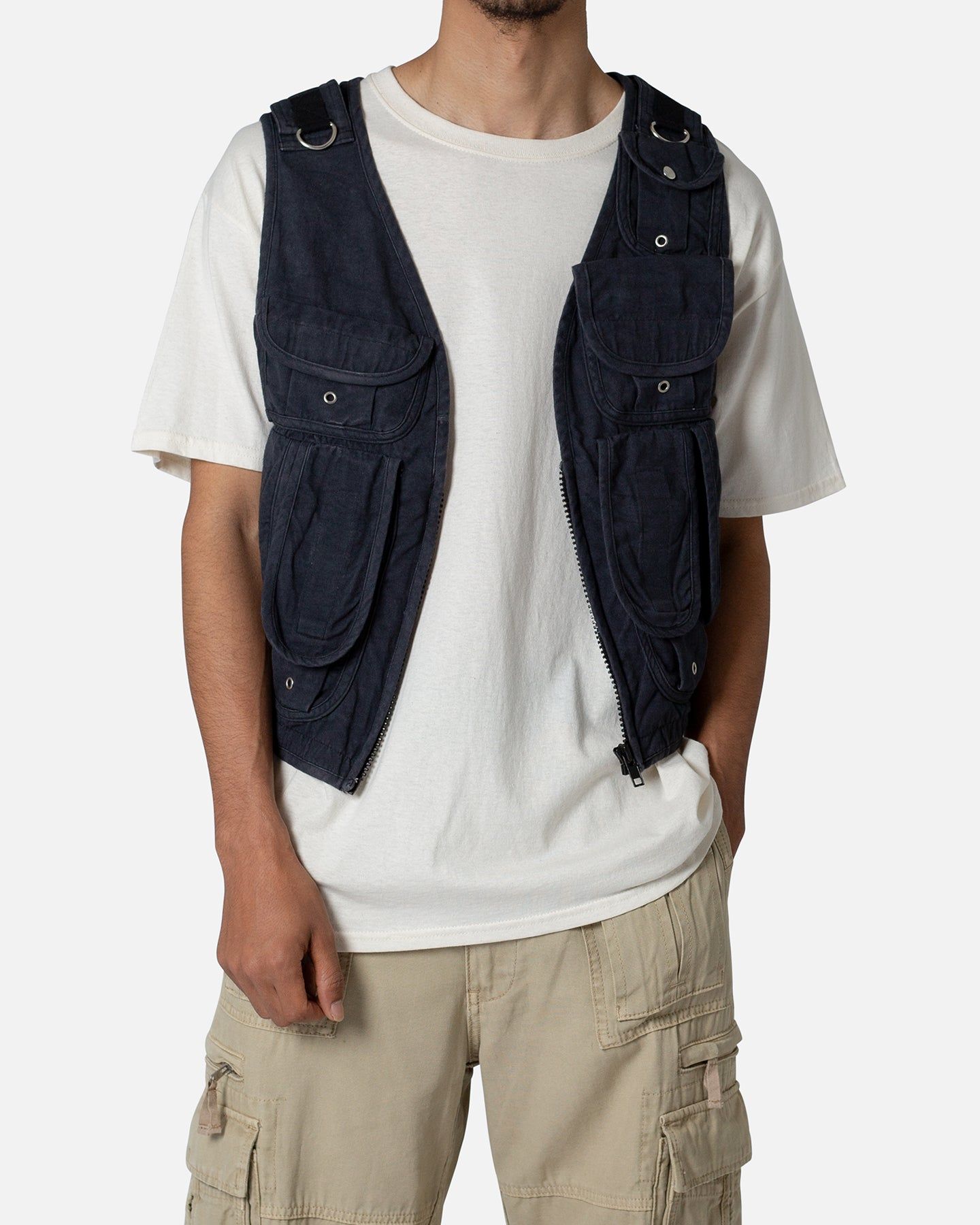 MNML Drawcord Utility Vest Black sold by Culture Kings product image thumbnail 5