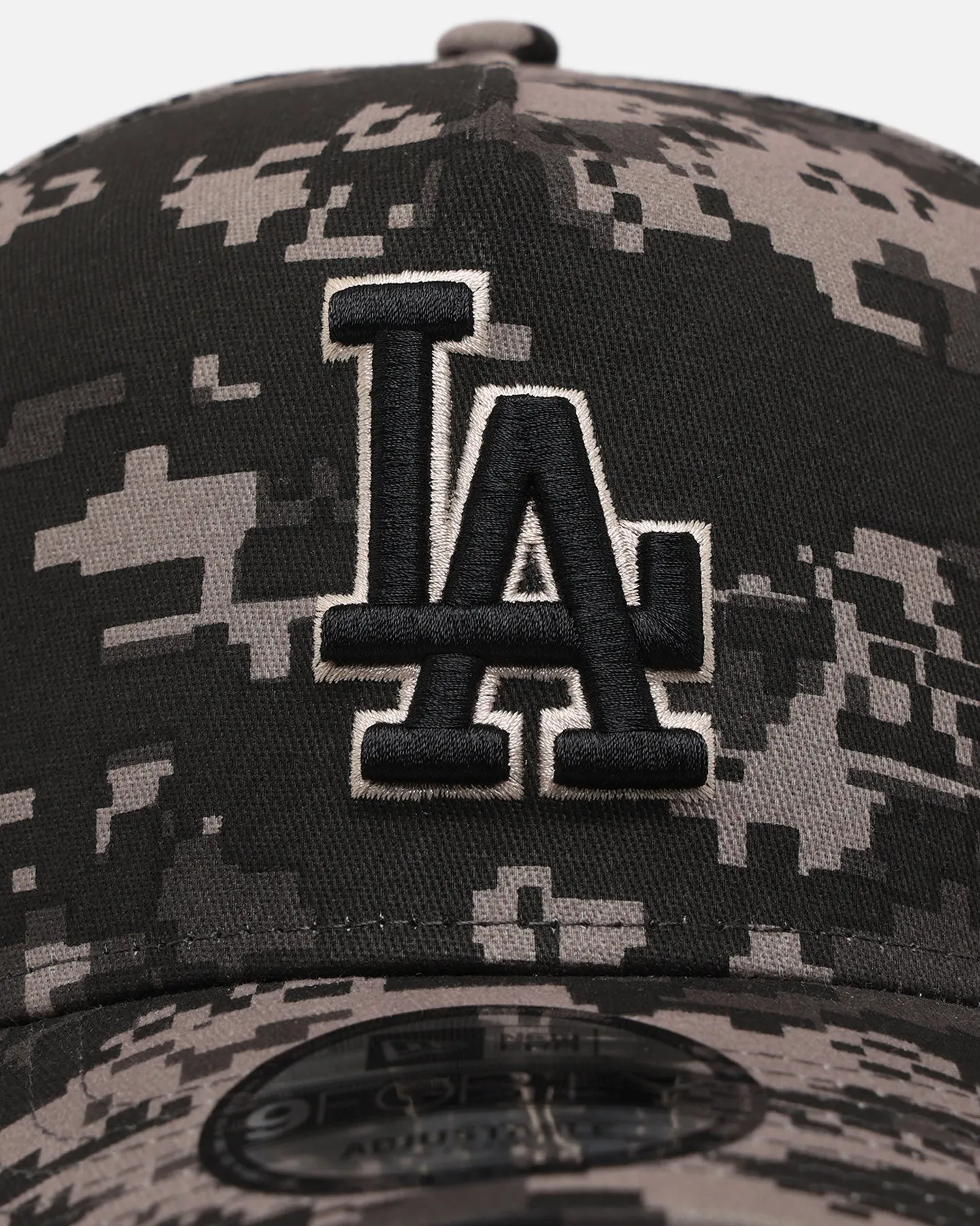 New Era Los Angeles Dodgers 'Black Digi Camo' 9FORTY A-Frame Snapback Black/Grey sold by Culture Kings product image thumbnail 5