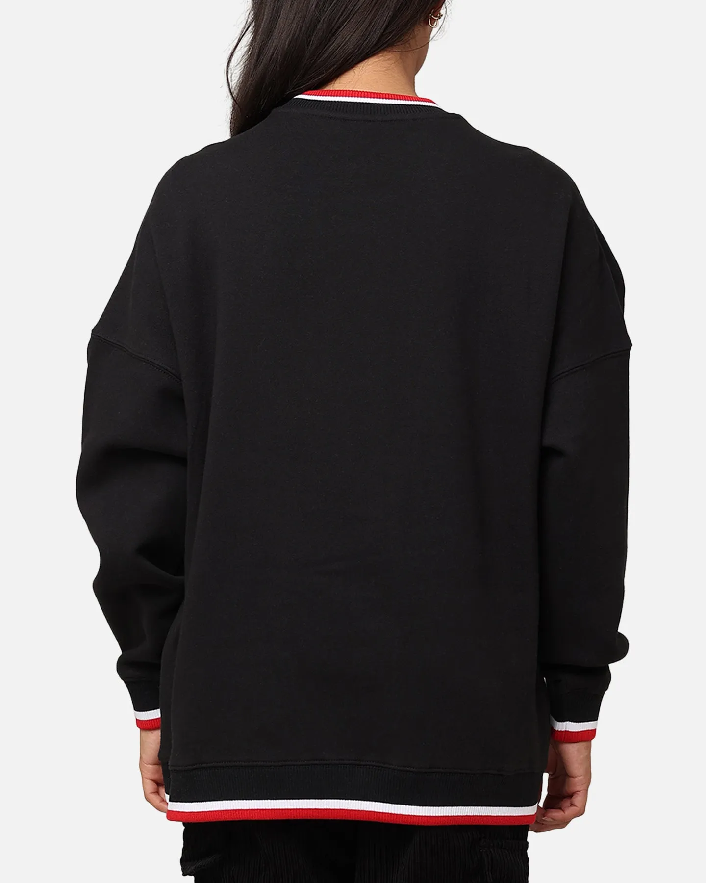 Mitchell & Ness Chicago Bulls Shooting Crewneck Black sold by Culture Kings product image thumbnail 3