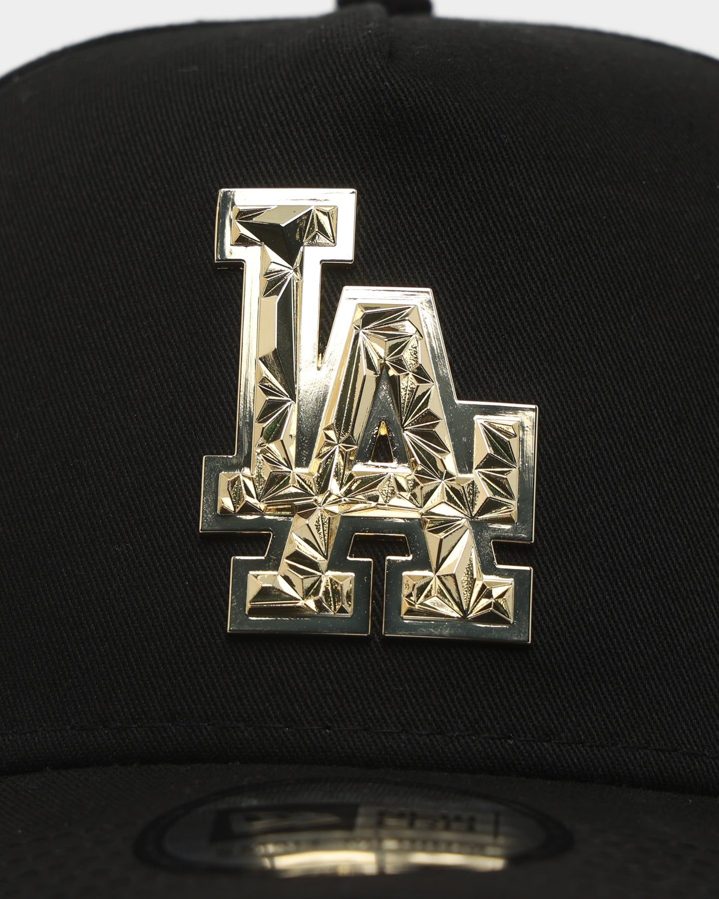 New Era Los Angeles Dodgers 'Fractured Metal' Badge 9FORTY K-Frame Snapback Black sold by Culture Kings product image thumbnail 5