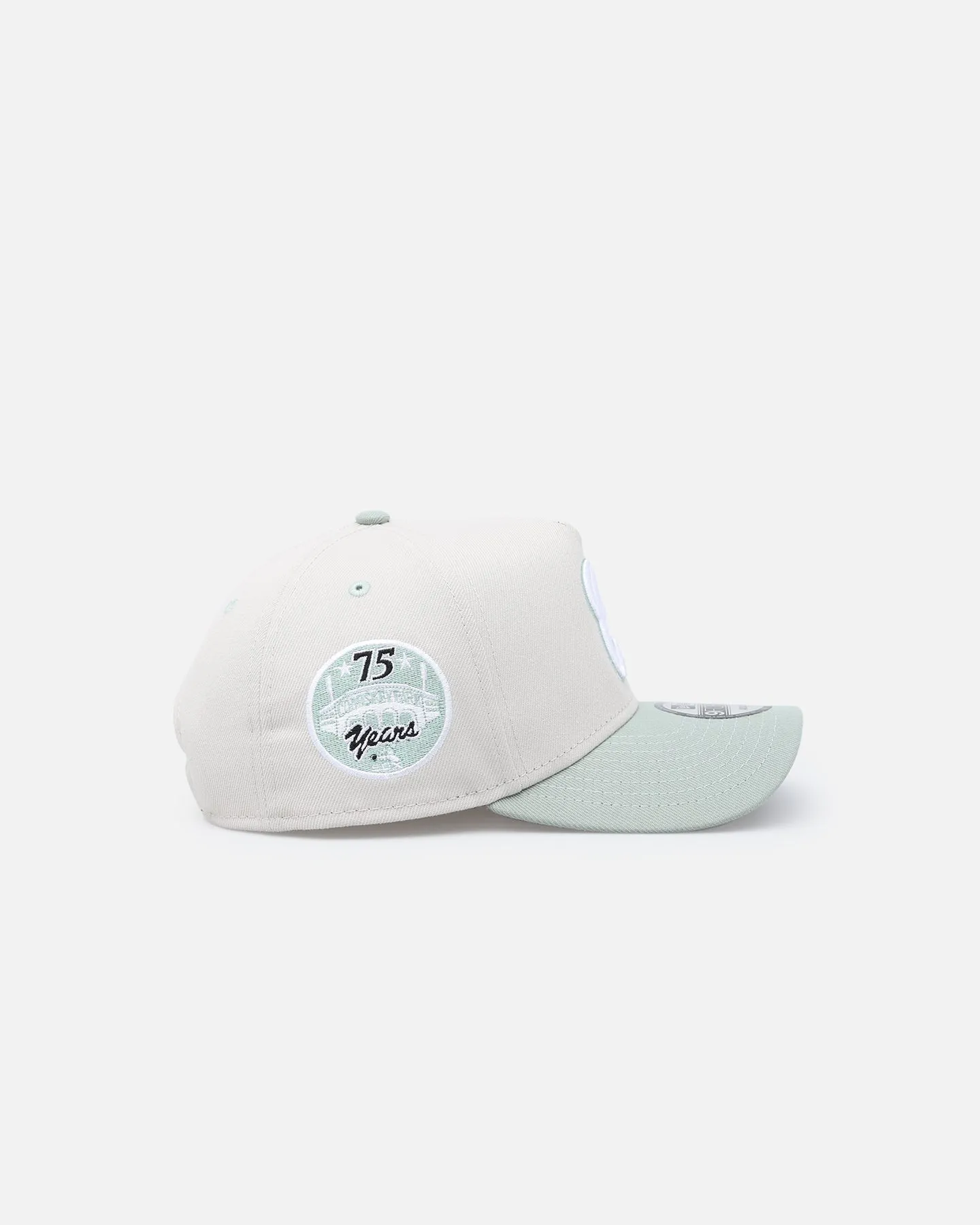 New Era Chicago White Sox 'Sea Glass' 9FORTY A-Frame Snapback Stone/Green sold by Culture Kings product image thumbnail 3