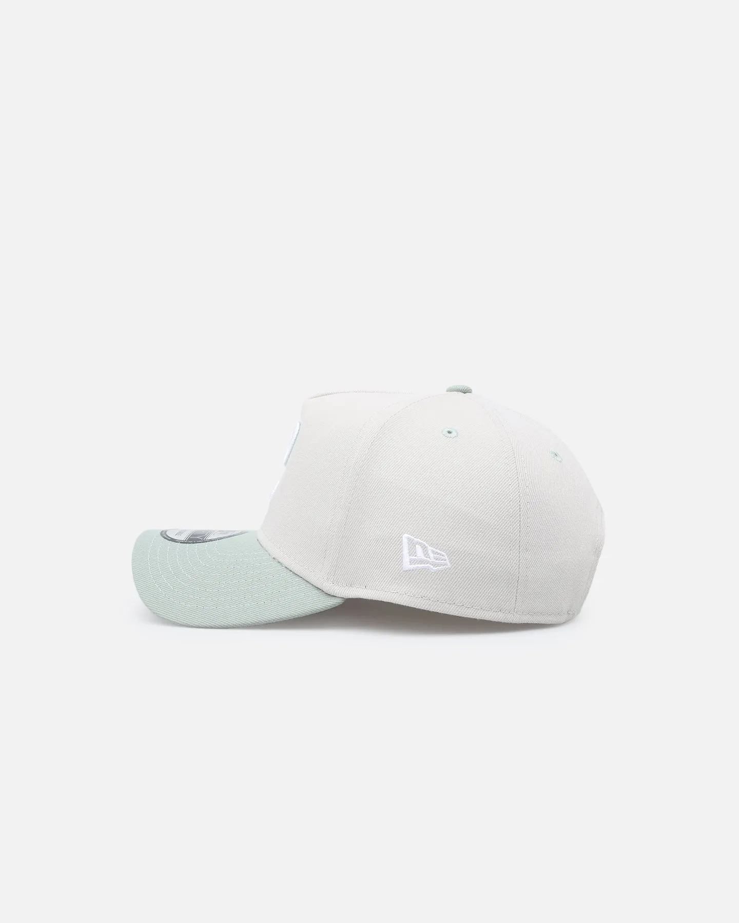 New Era Chicago White Sox 'Sea Glass' 9FORTY A-Frame Snapback Stone/Green sold by Culture Kings product image thumbnail 4