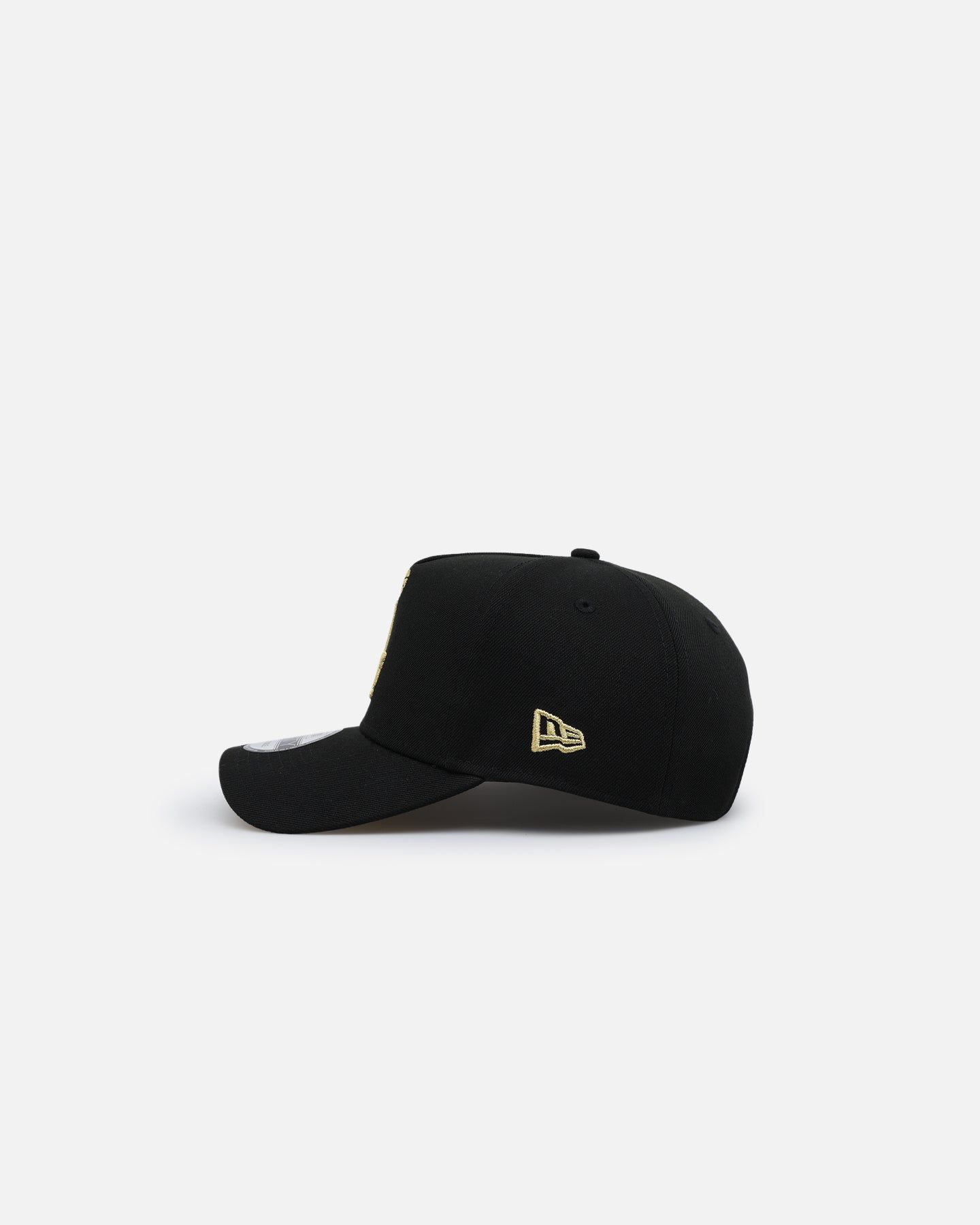 New Era Washington Wizards 'NBA Gold Links' 9FORTY A-Frame Snapback Black/Gold sold by Culture Kings product image thumbnail 4