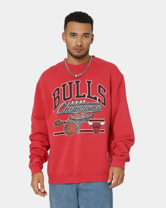Mitchell & Ness Chicago Bulls Hoop Crewneck Faded Red sold by Culture Kings