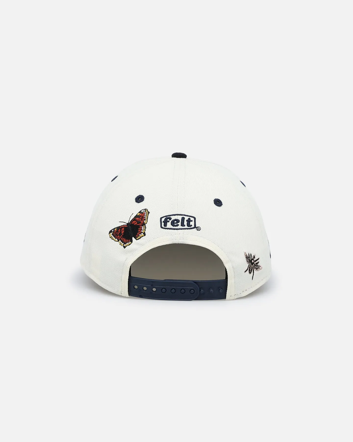 New Era X Felt Atlanta Braves 9FIFTY Snapback Chrome White sold by Culture Kings product image thumbnail 2