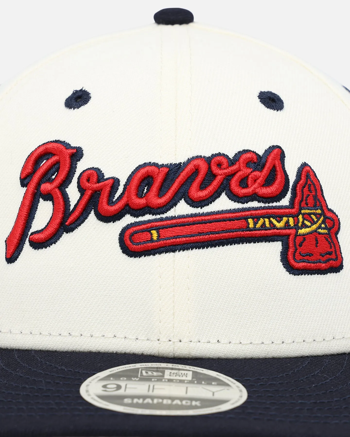 New Era X Felt Atlanta Braves 9FIFTY Snapback Chrome White sold by Culture Kings product image thumbnail 5