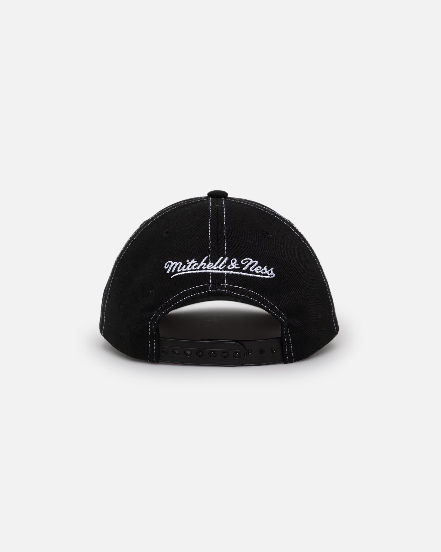 Mitchell & Ness Chicago Bulls Script Origin Snapback Black sold by Culture Kings product image thumbnail 2