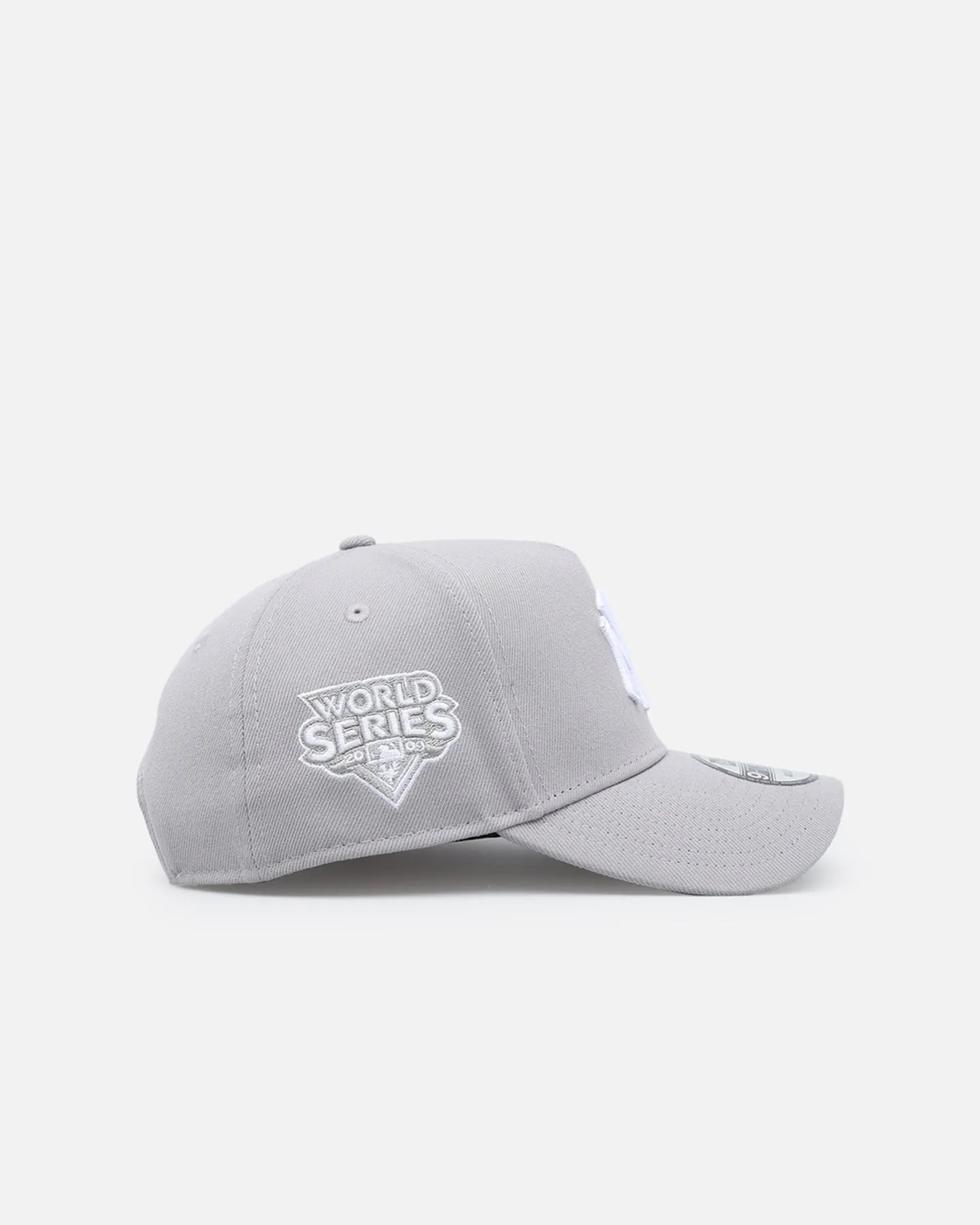 New Era New York Yankees 'Polychromatic' 9FORTY A-Frame Snapback Grey sold by Culture Kings product image thumbnail 5