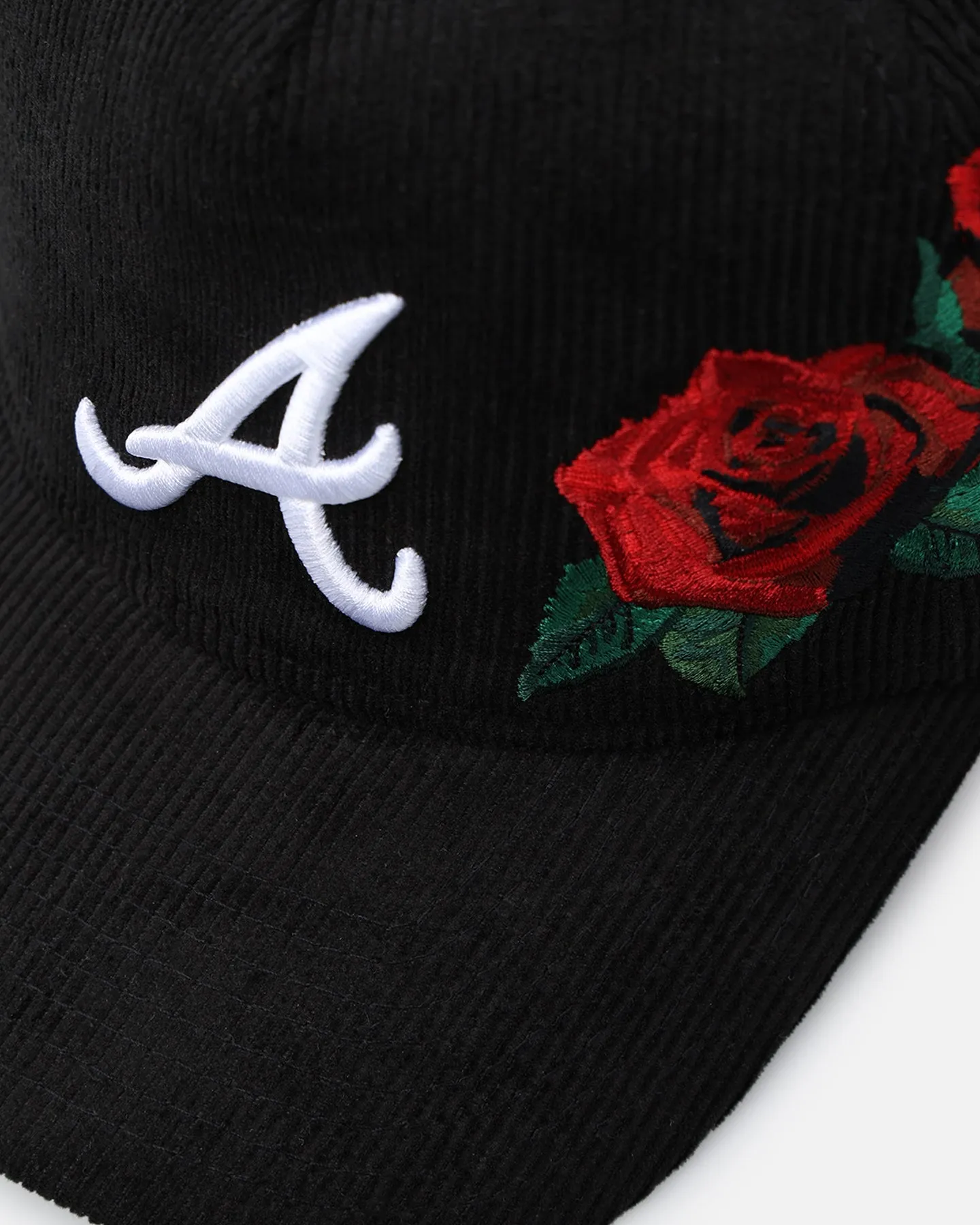 New Era Atlanta Braves 'Corduroy Rose' Pre-Curved Golfer Snapback Black Corduroy/White sold by Culture Kings product image thumbnail 2