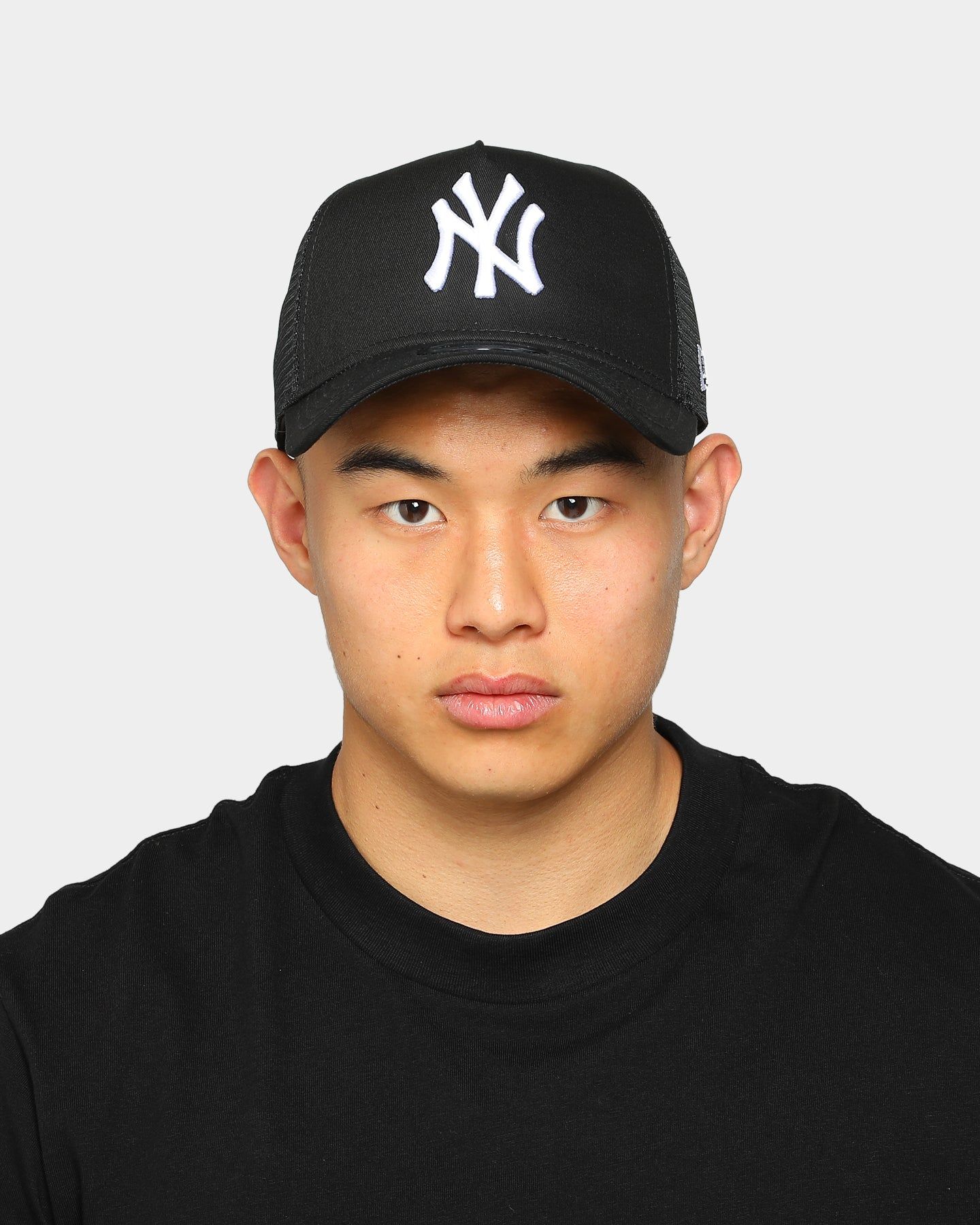 New Era New York Yankees 9FORTY A-Frame Trucker Black sold by Culture Kings product image thumbnail 2