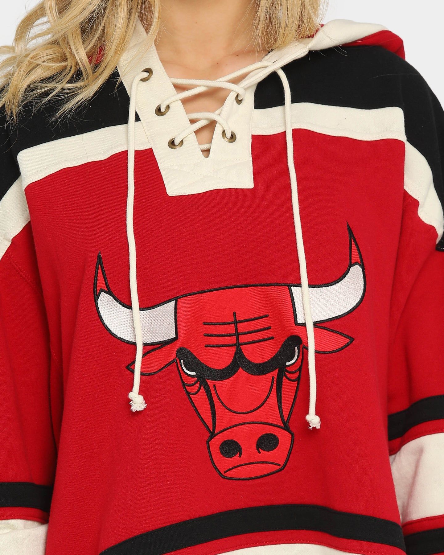 47 Brand Chicago Bulls Superior Lacer Hoodie Red sold by Culture Kings product image thumbnail 3