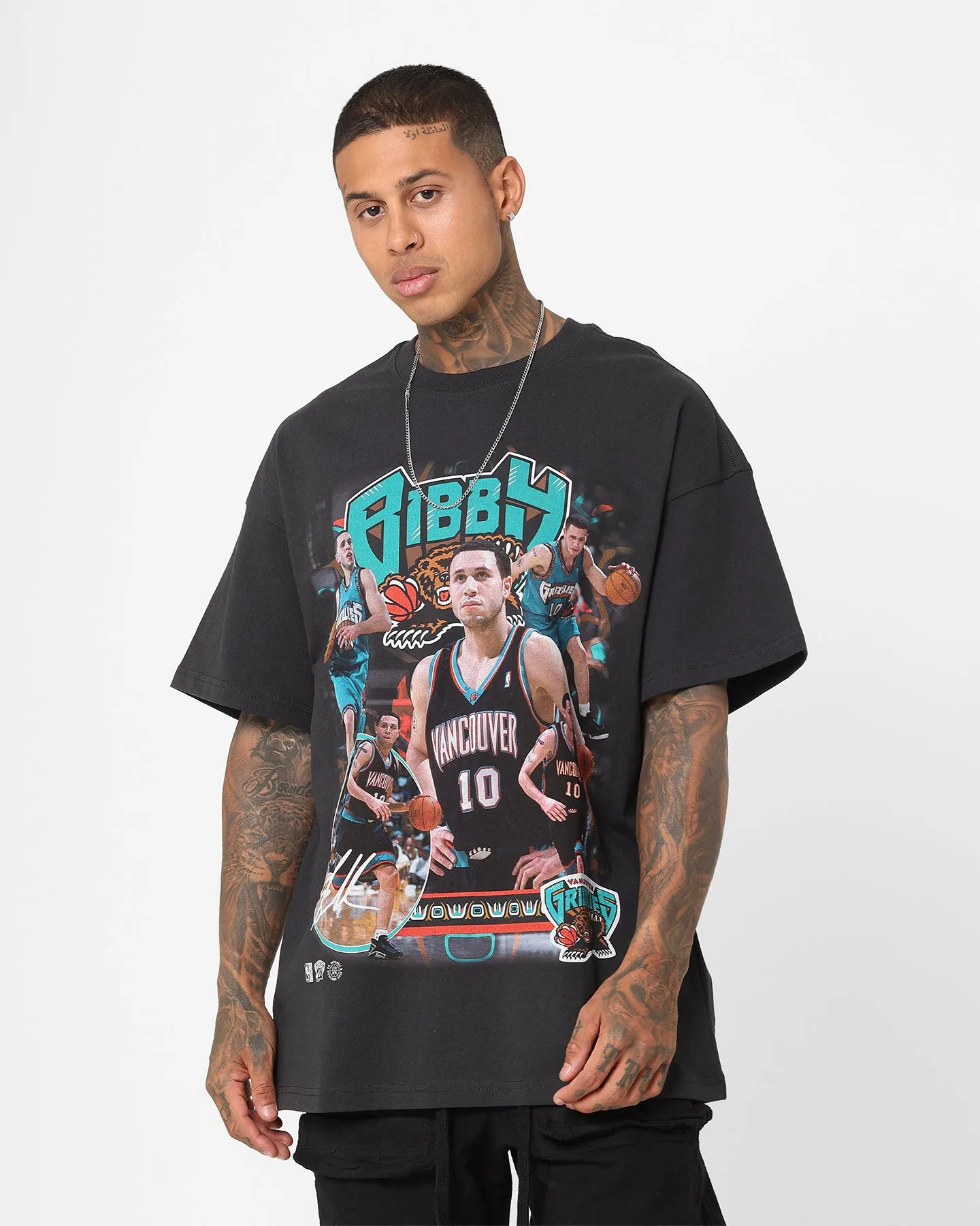 Mitchell & Ness Vancouver Grizzlies Mike Bibby Photo T-Shirt Faded Black sold by Culture Kings