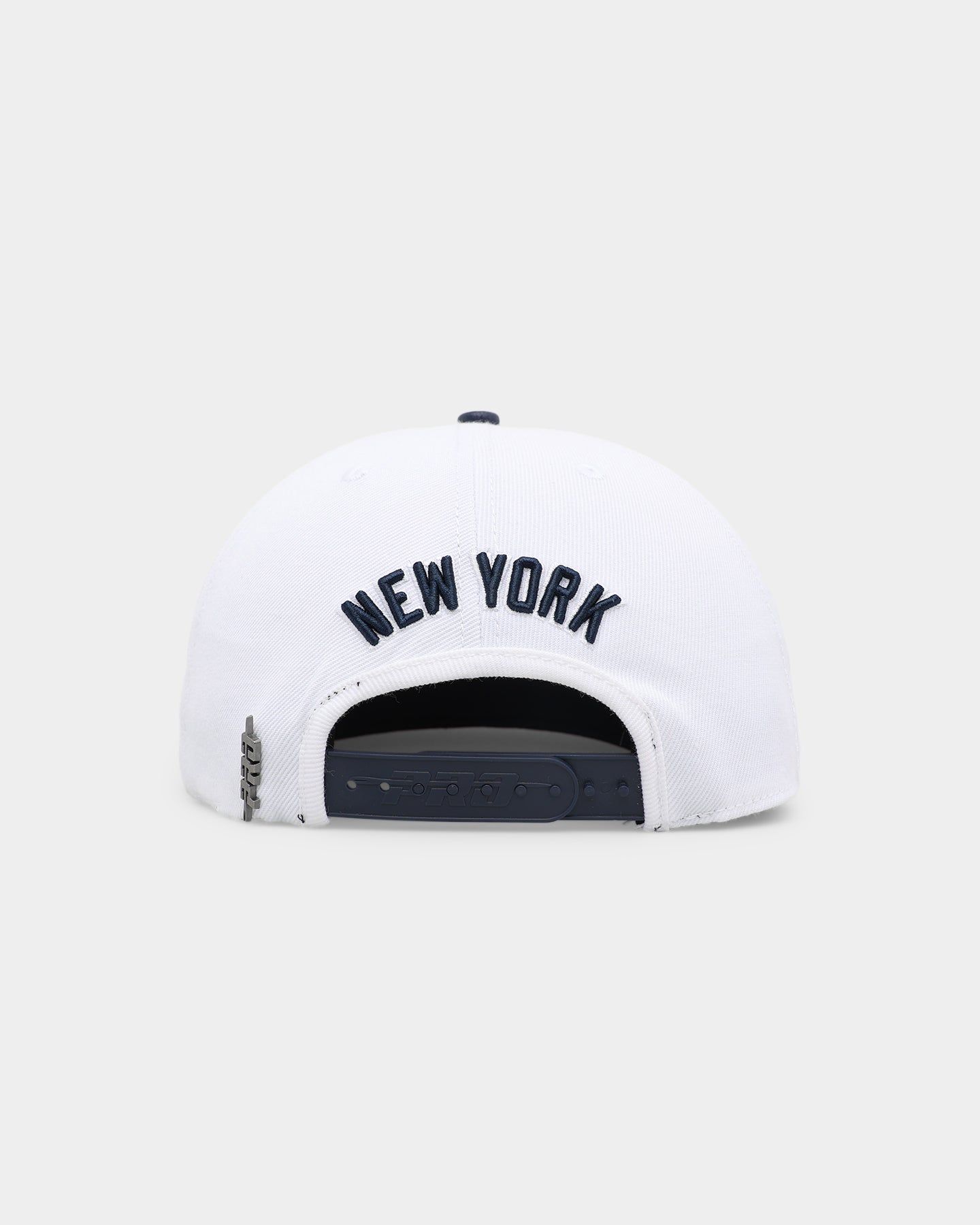 Pro Standard New York Yankees Roses Snapback White sold by Culture Kings product image thumbnail 2