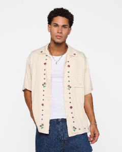 X-Large Flower Open Collar Short Sleeve Shirt Off White sold by Culture Kings