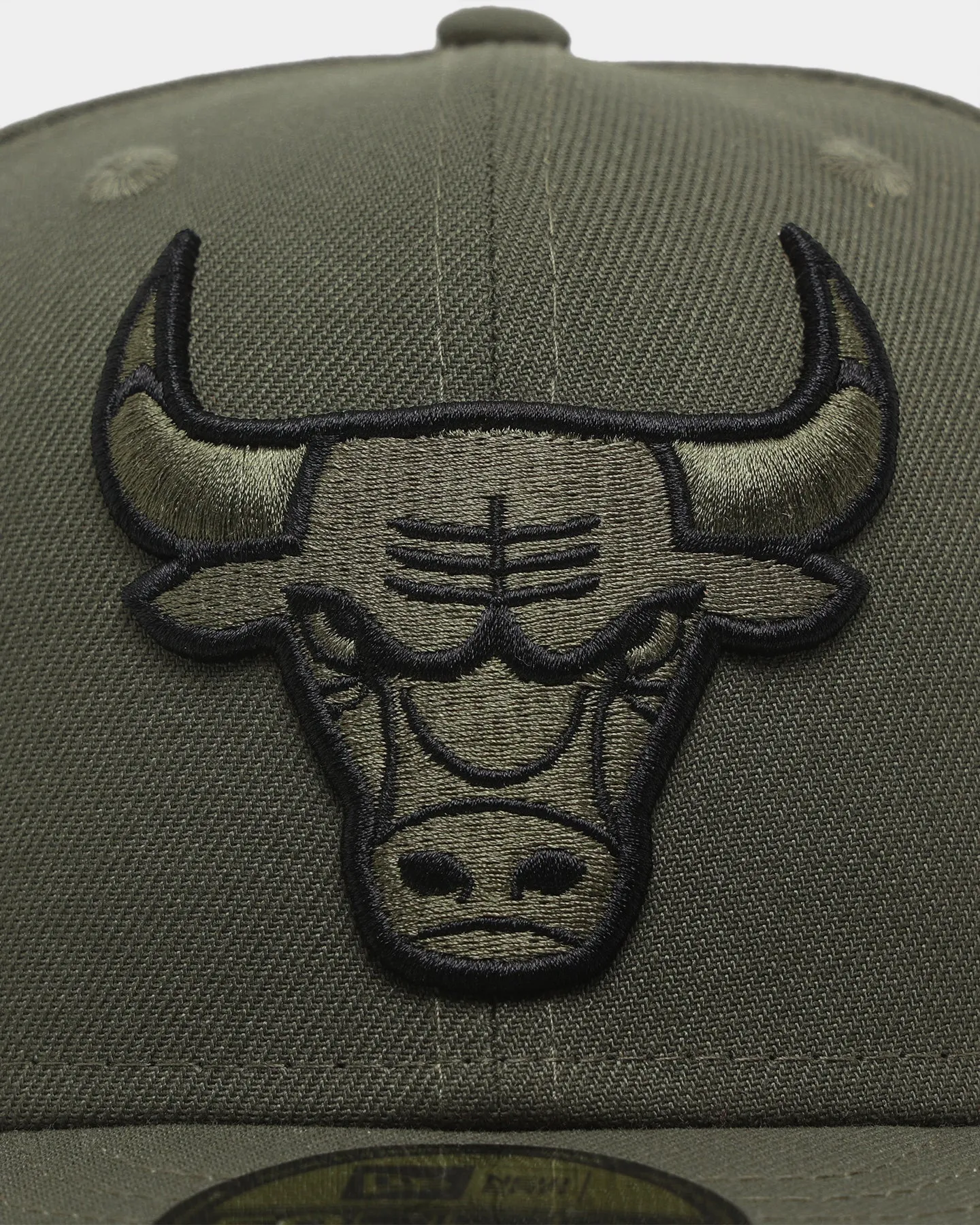 New Era Chicago Bulls 'Olive Black' 59FIFTY Fitted Olive/Black sold by Culture Kings product image thumbnail 5