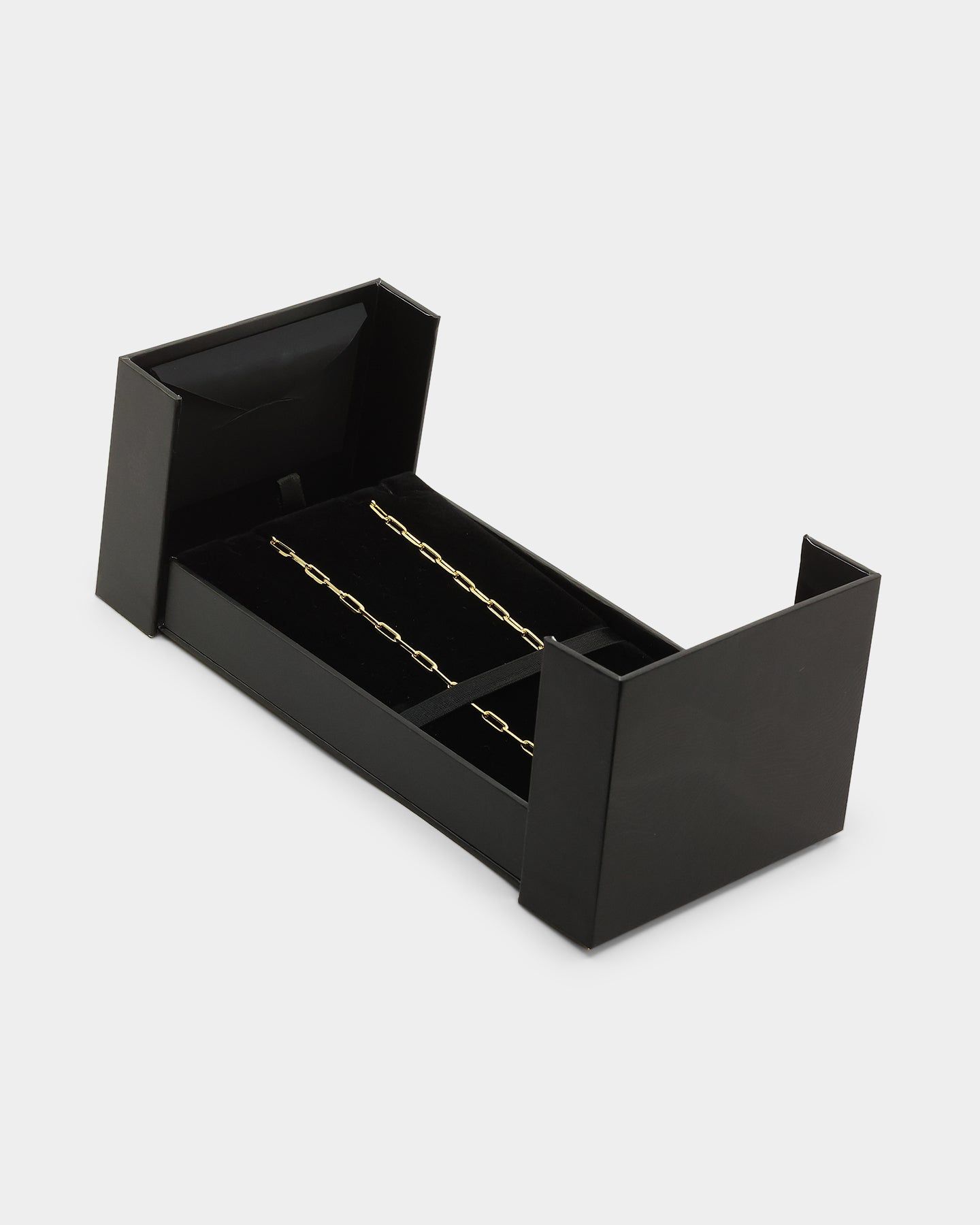 House Of Auric 10.5mm Long Cable Chain 18K Gold Vermeil sold by Culture Kings product image thumbnail 8