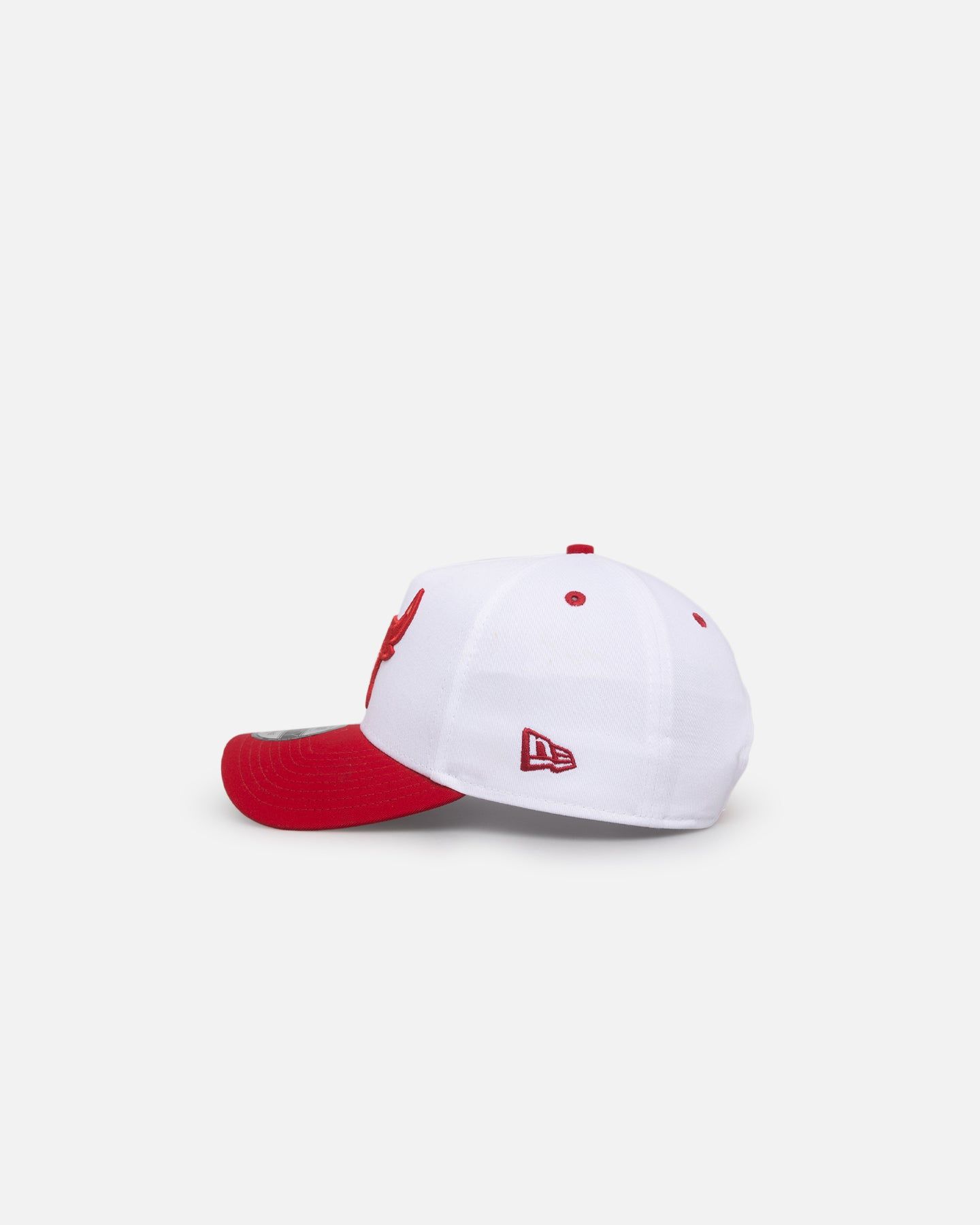 New Era Chicago Bulls 'Satin Blaze' 9FORTY A-Frame Snapback White/Scarlet sold by Culture Kings product image thumbnail 4