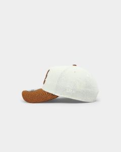 New Era Atlanta Braves 'Toasted Peanut' 2-Tone 9FORTY A-Frame Snapback White sold by Culture Kings