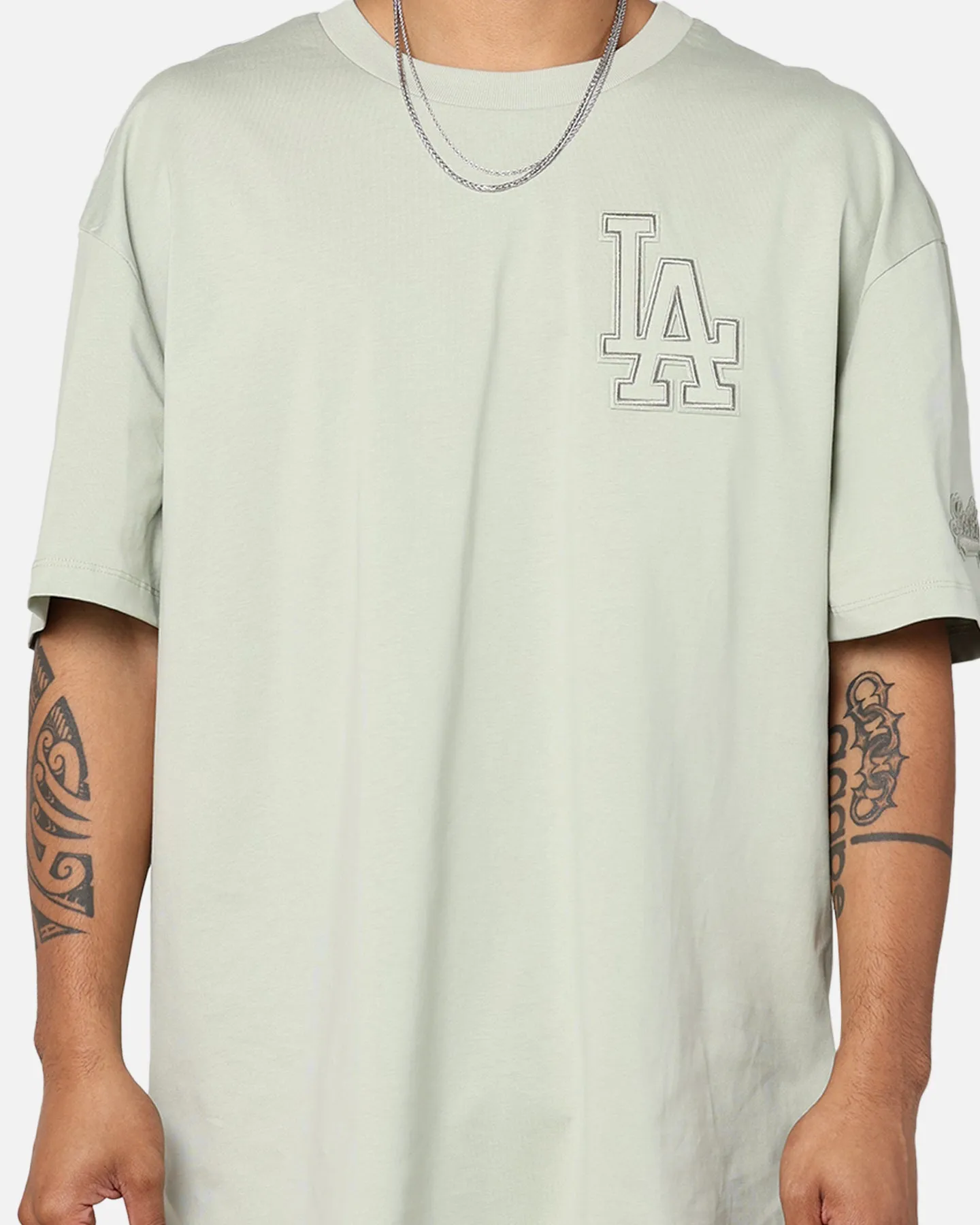 Pro Standard Los Angeles Dodgers Drop Shoulder T-Shirt Moss sold by Culture Kings product image thumbnail 2