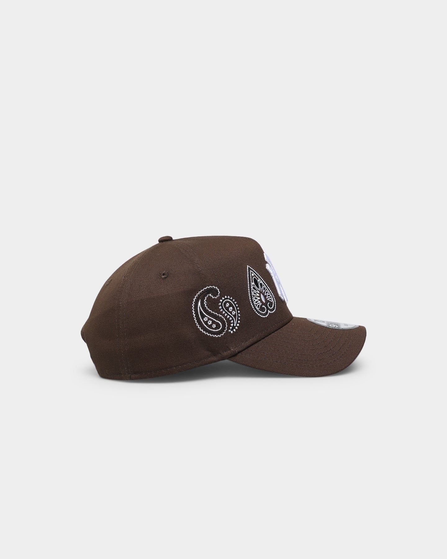 New Era New York Yankees 'Paisley Logo' 9FORTY A-Frame Snapback Espresso sold by Culture Kings product image thumbnail 4