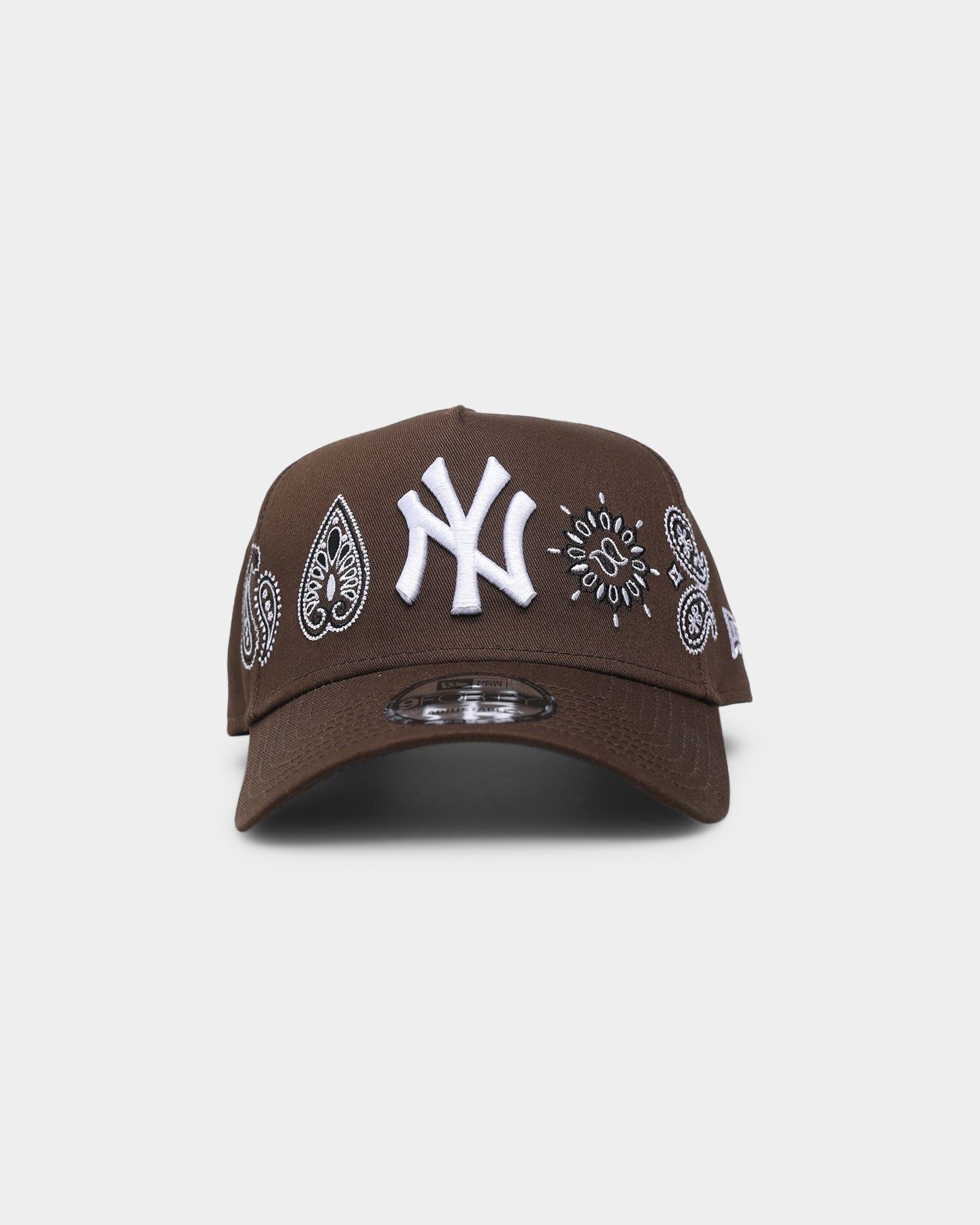New Era New York Yankees 'Paisley Logo' 9FORTY A-Frame Snapback Espresso sold by Culture Kings