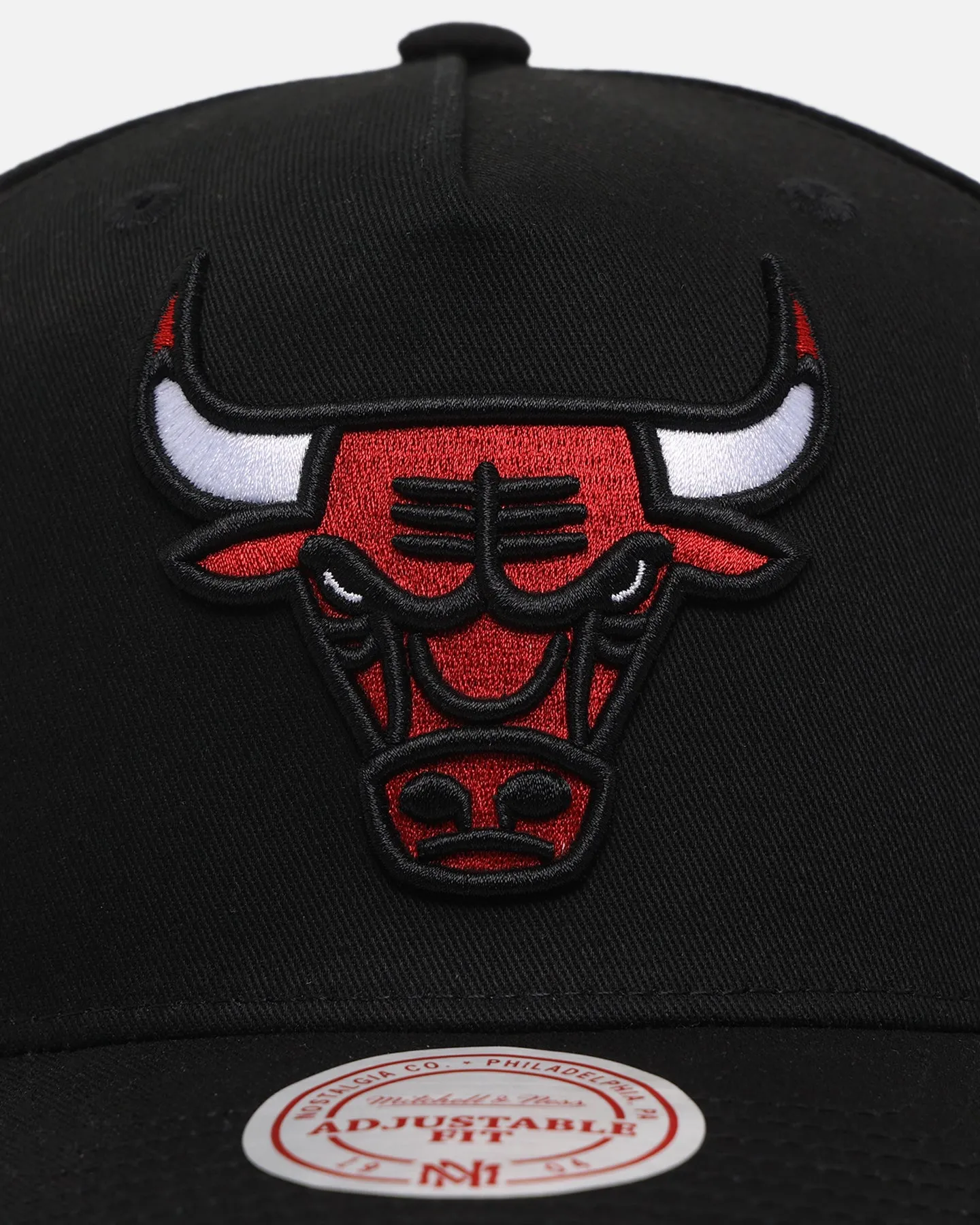 Mitchell & Ness Chicago Bulls Team Colour Logo MVP Snapback Black sold by Culture Kings product image thumbnail 5