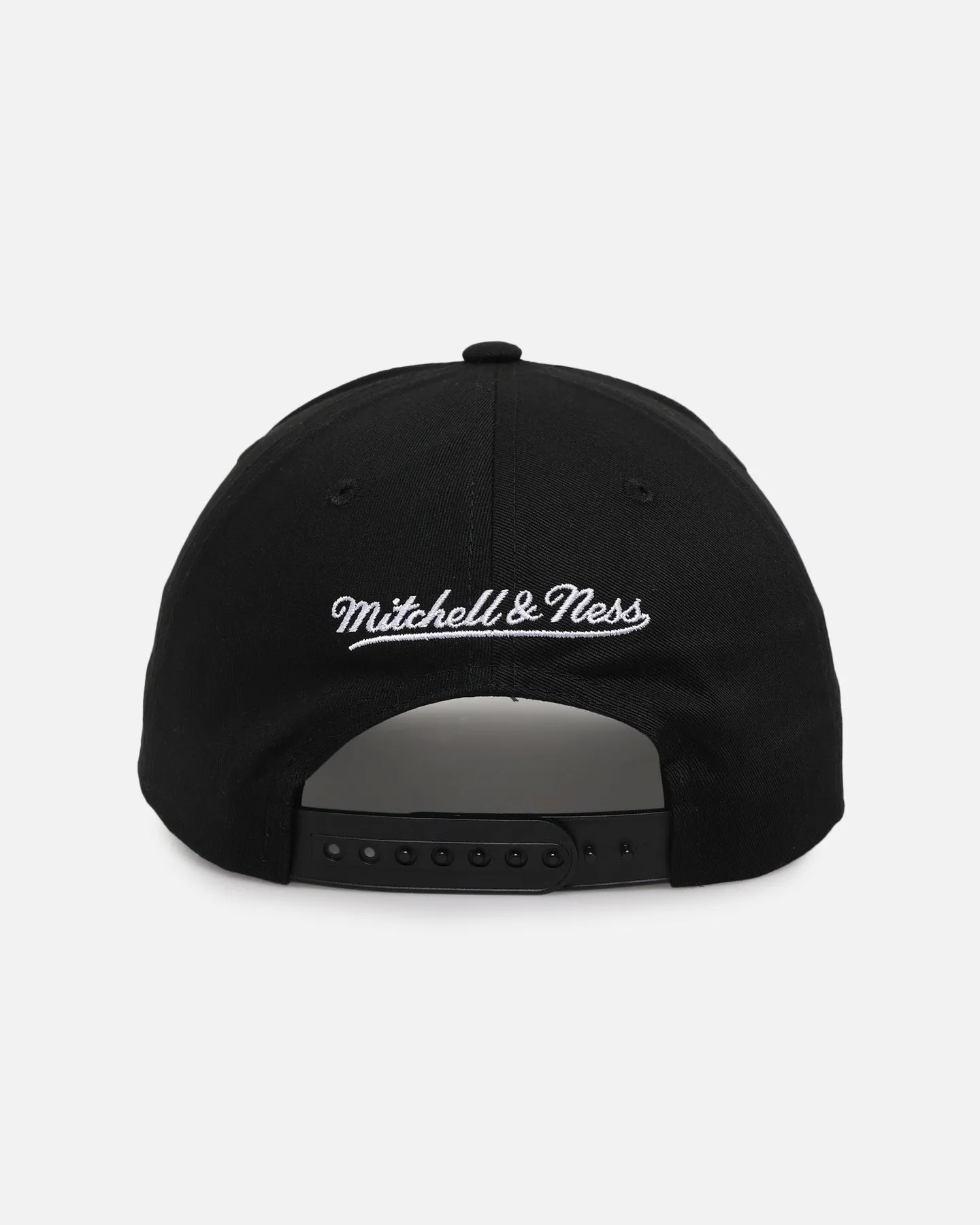 Mitchell & Ness Chicago Bulls Team Colour Logo MVP Snapback Black sold by Culture Kings product image thumbnail 2