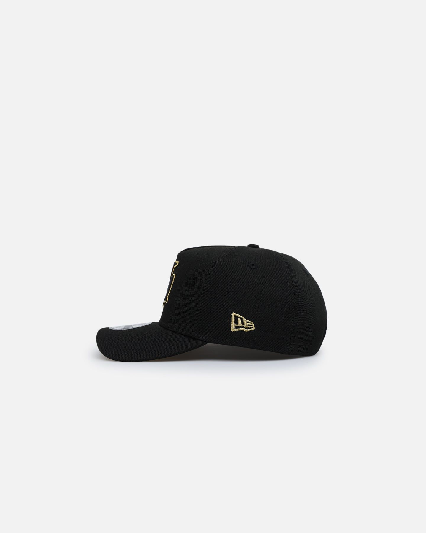New Era Los Angeles Lakers 'NBA Gold Links' 9FORTY A-Frame Snapback Black/Gold sold by Culture Kings product image thumbnail 4