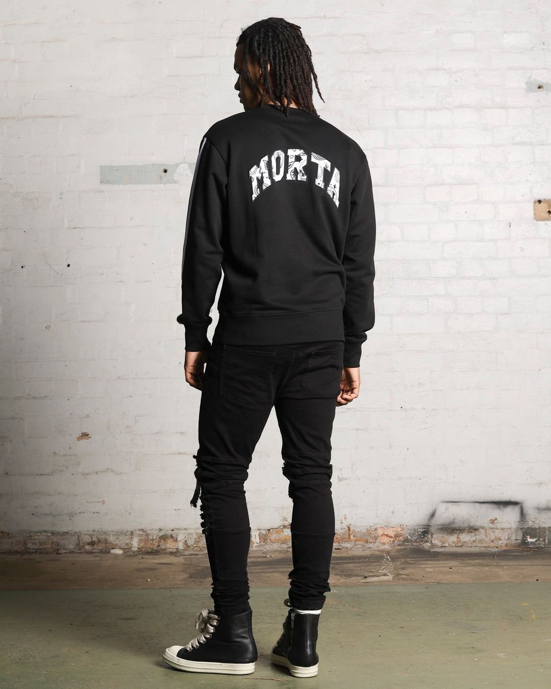 Saint Morta La Palla Box Crewneck Black/White sold by Culture Kings product image thumbnail 9