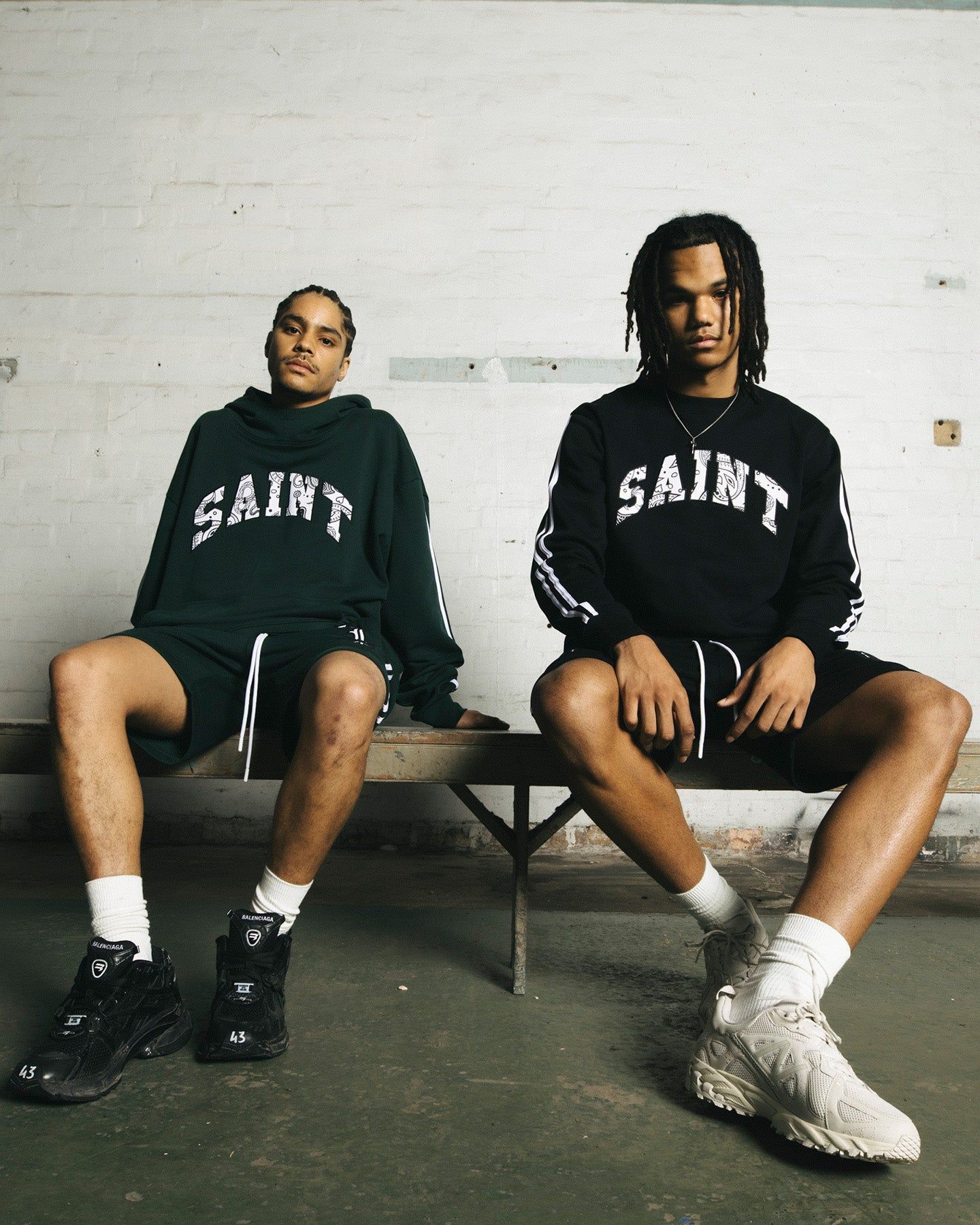 Saint Morta La Palla Box Crewneck Black/White sold by Culture Kings product image thumbnail 2