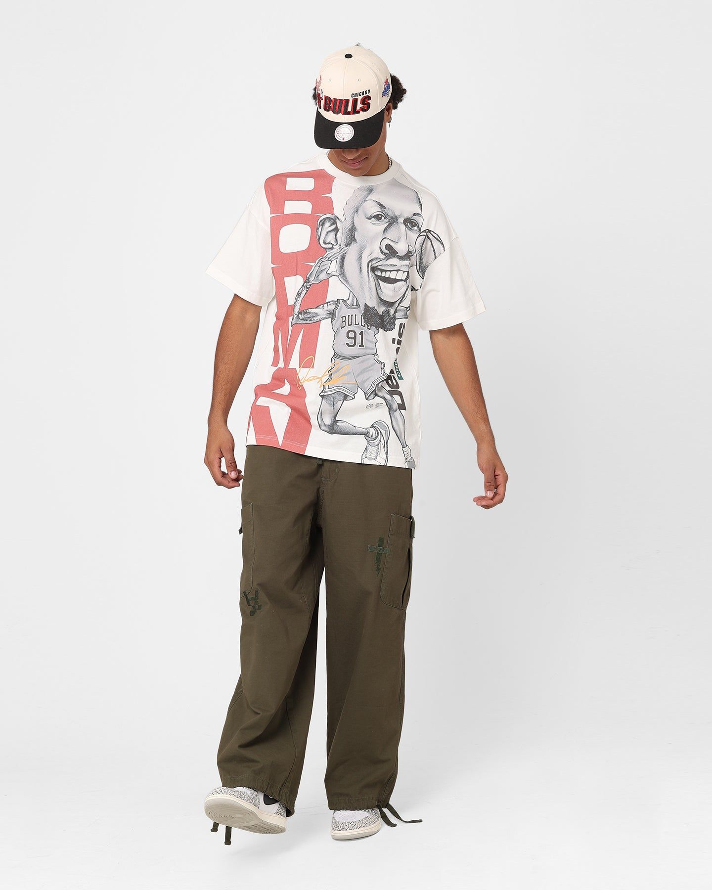 Mitchell & Ness Chicago Bulls Dennis Rodman Blockade T-Shirt Vintage White sold by Culture Kings product image thumbnail 2