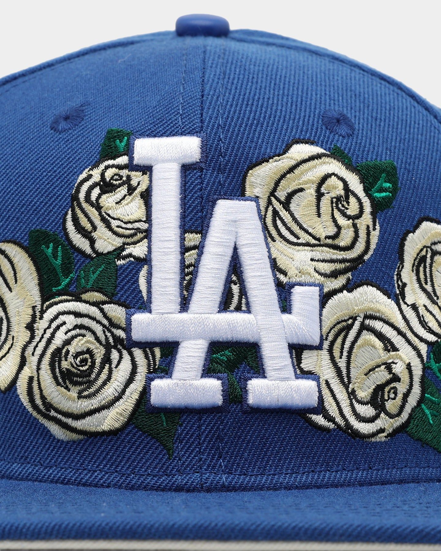 Pro Standard Los Angeles Dodgers Roses Snapback Dark Blue sold by Culture Kings product image thumbnail 5