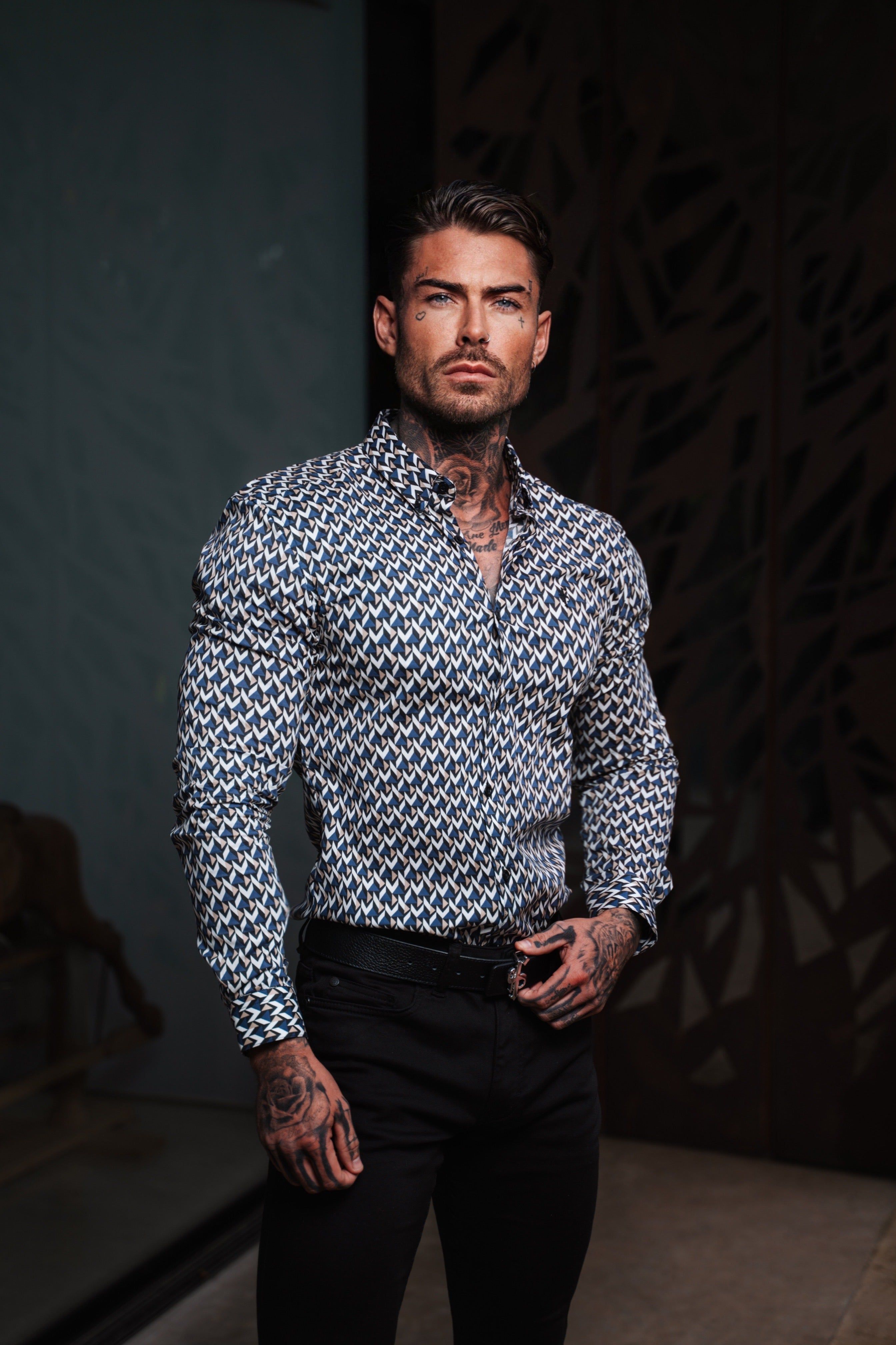 Super Slim Stretch Blue / Beige Chevron Print Long Sleeve with Button Down Collar - FS902 sold by Father Sons product image thumbnail 2