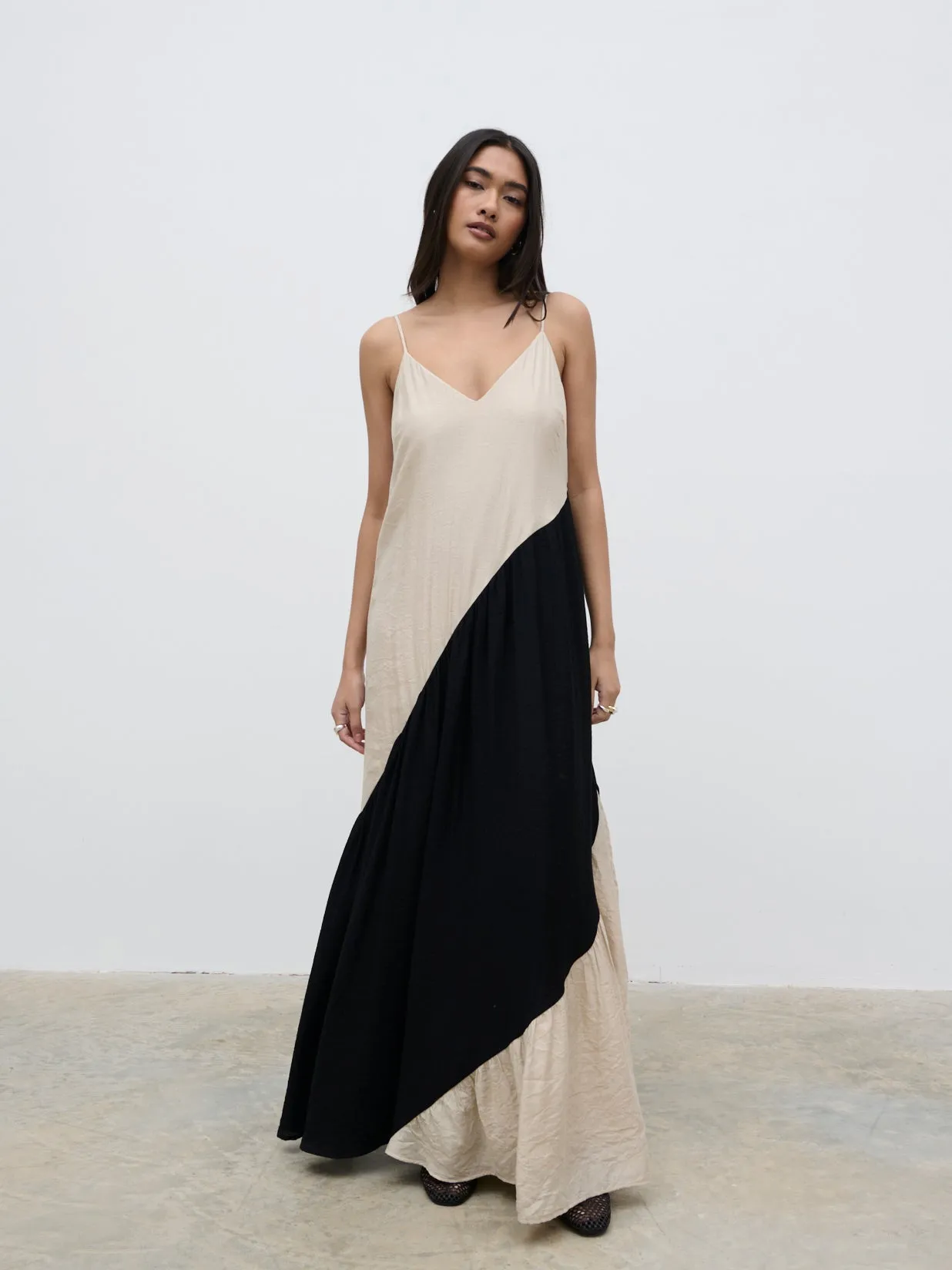 chinese dress ladies Violette Bubble Hem Maxi Drs-BLACK / 4