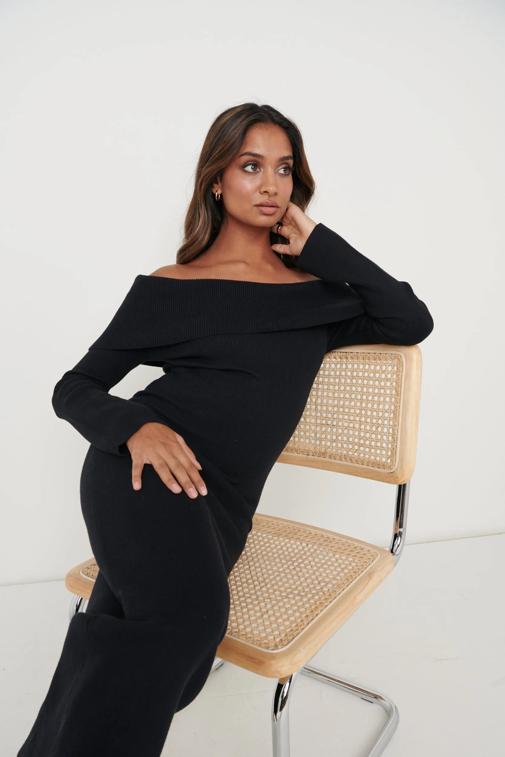 soreya bardot knit dress Soreya Bardot Knit Dress - Black