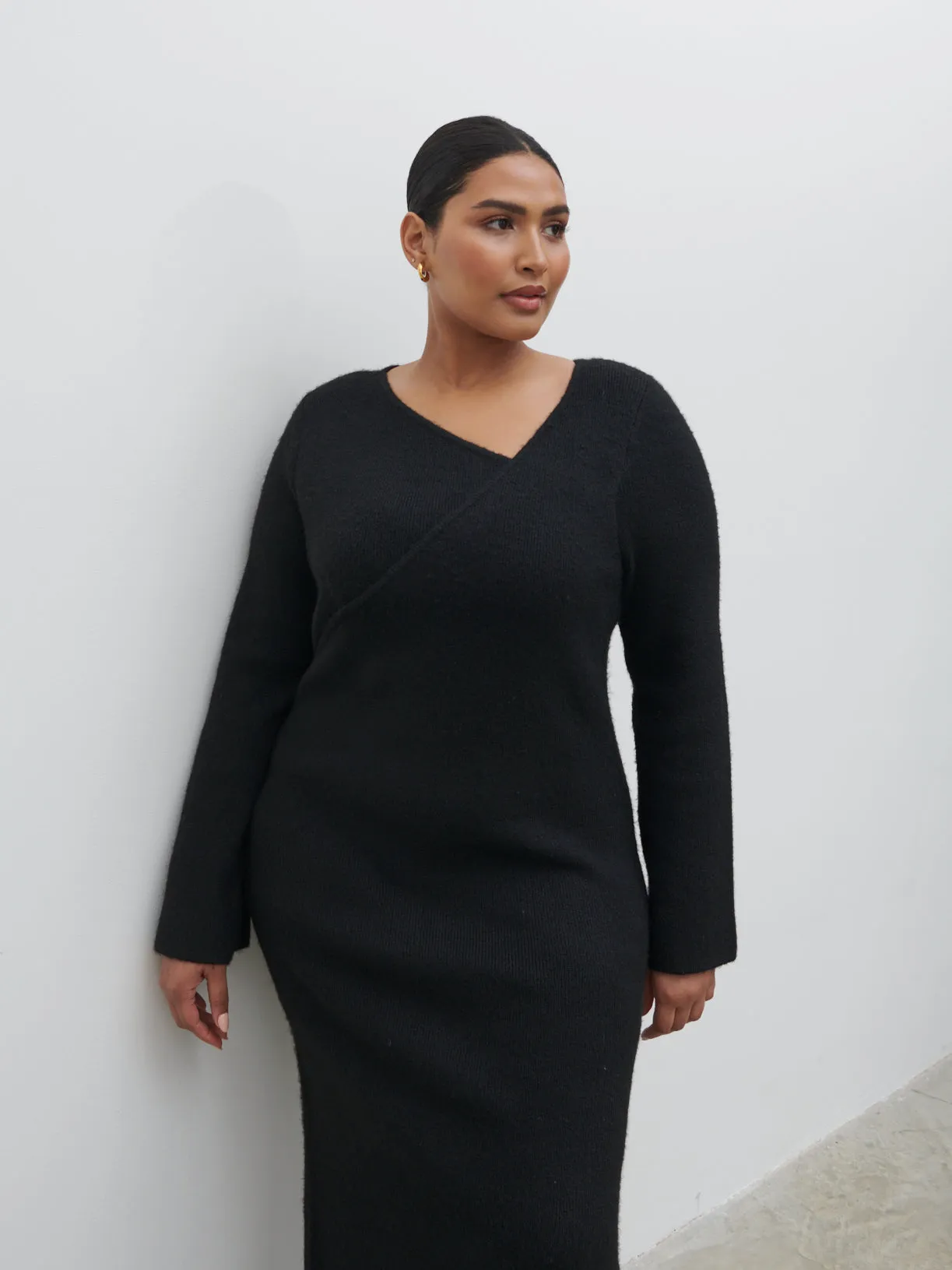 Zariah Space Dye Midaxi Dress Curve - Black sold by Pretty Lavish product image thumbnail 2
