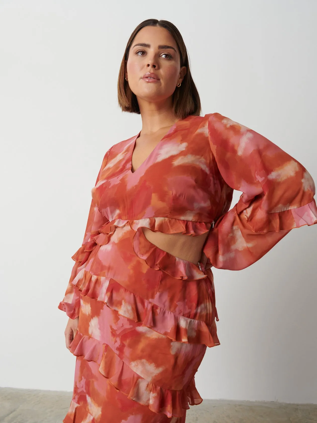 Evie Ruffle Maxi Dress Curve - Abstract Watercolour sold by Pretty Lavish product image thumbnail 2