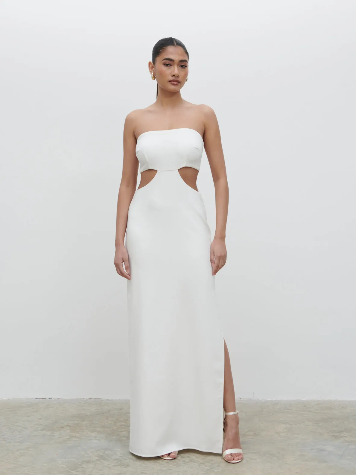 Verde Bandeau Cut Out Maxi Dress - Ivory sold by Pretty Lavish product image thumbnail 5