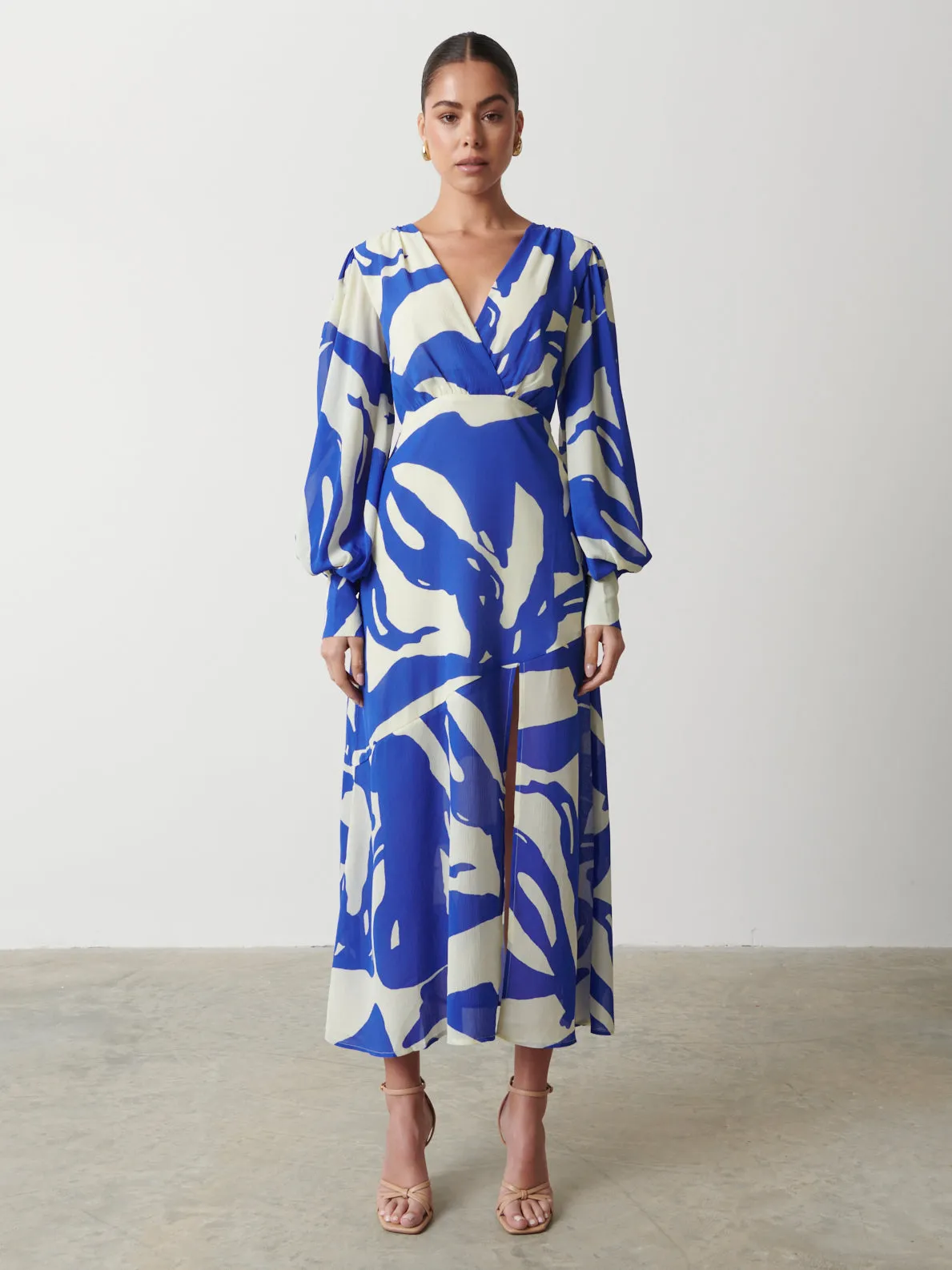 Lilianna Backless Balloon Sleeve Printed Dress - Blue Abstract sold by Pretty Lavish product image thumbnail 4