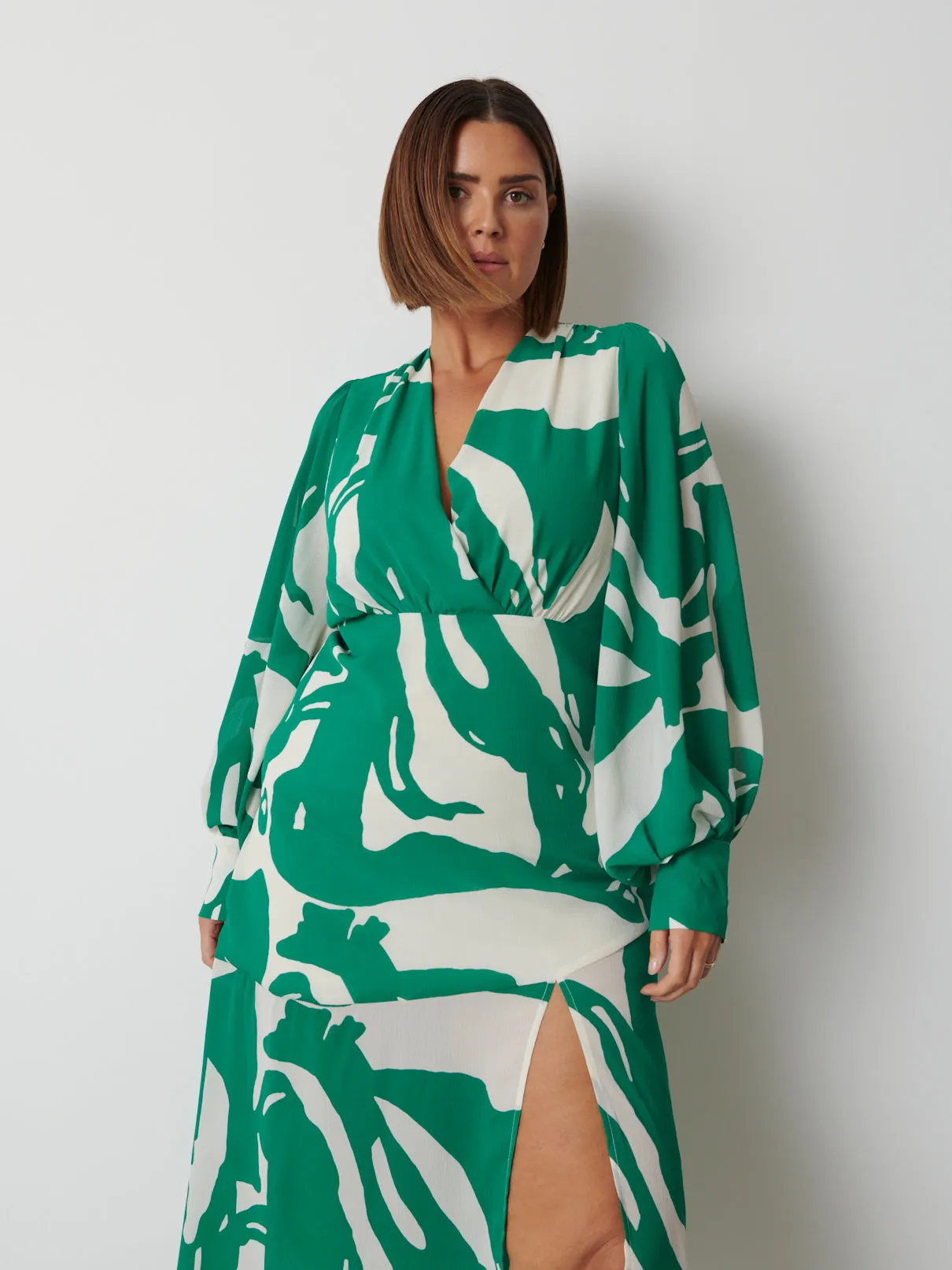 Lilianna Backless Balloon Sleeve Printed Dress Curve - Green Abstract sold by Pretty Lavish product image thumbnail 2