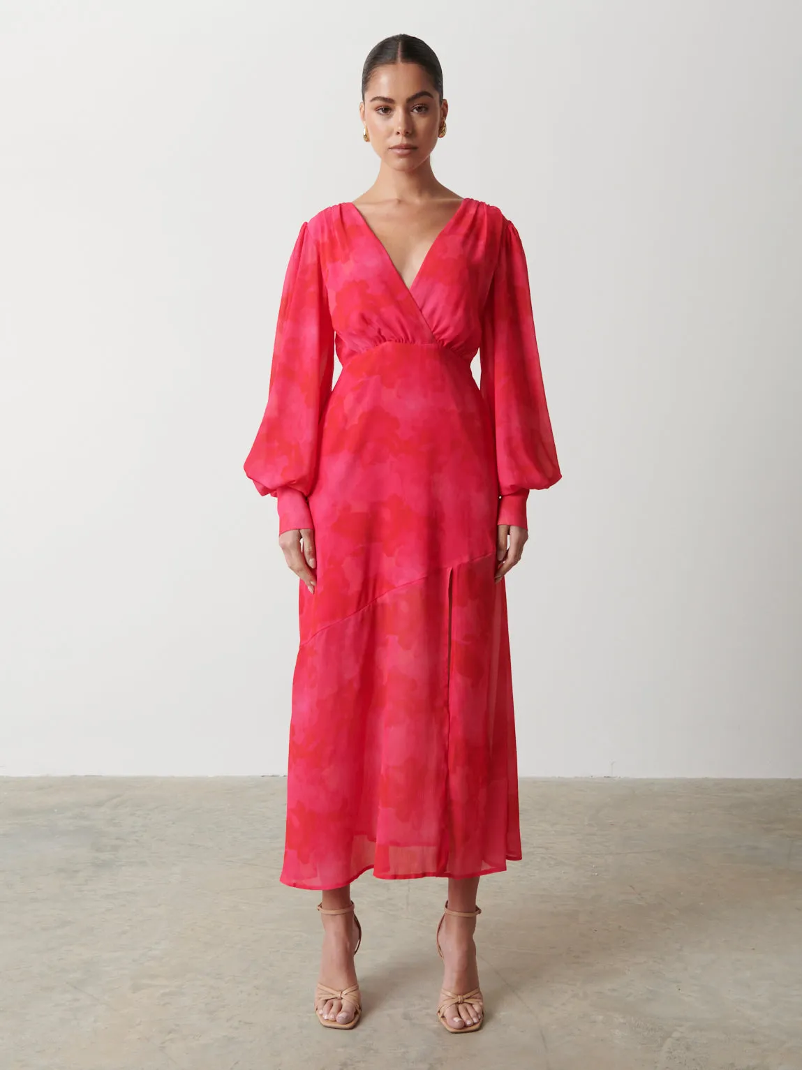 Lilianna Backless Balloon Sleeve Printed Dress - Pink and Red Watercolour sold by Pretty Lavish product image thumbnail 5