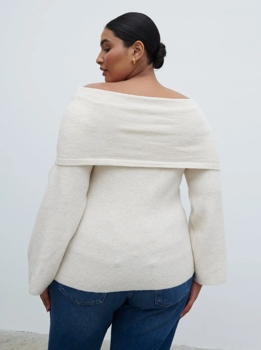 Tilda Bardot Bow Knit Top Curve - Beige sold by Pretty Lavish product image thumbnail 4