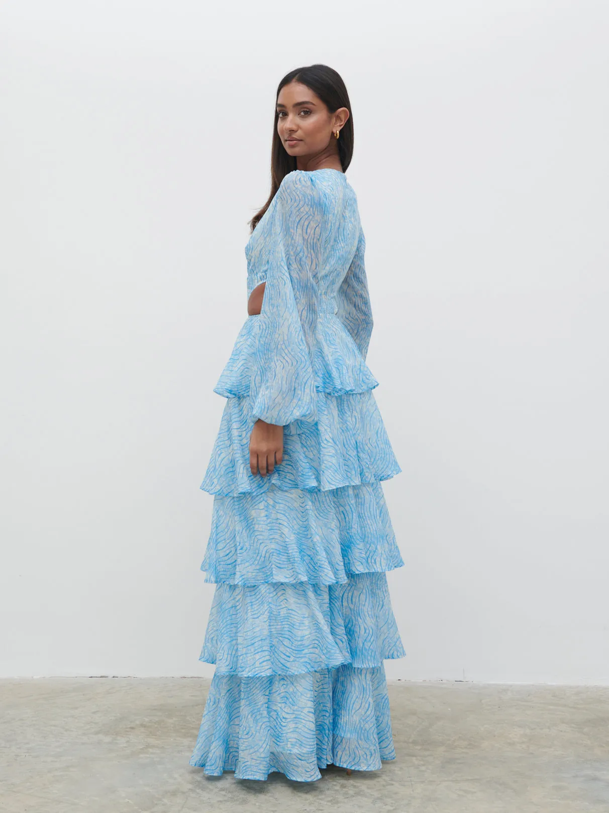 Ashton Cut Out Maxi Dress - Blue Swirl sold by Pretty Lavish product image thumbnail 3