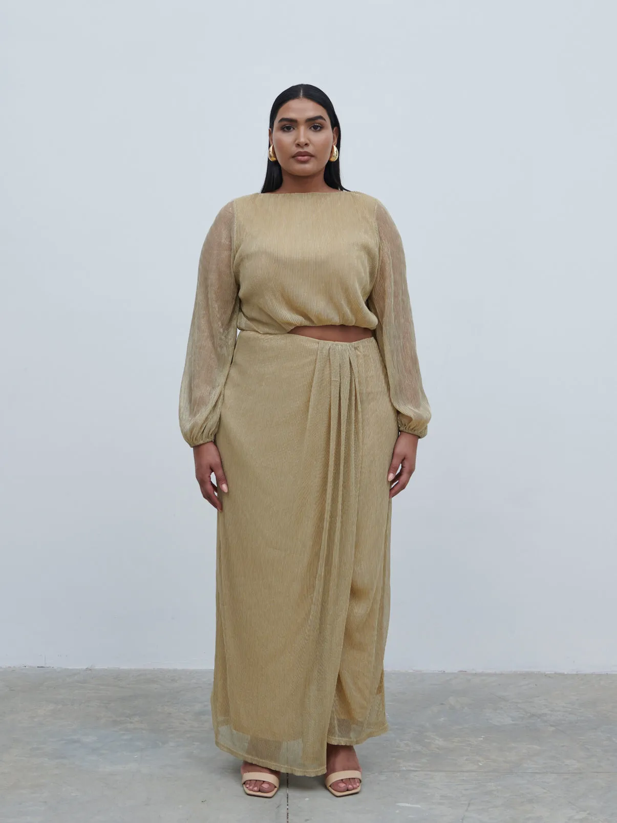Rae Cut Out Maxi Dress Curve - Metallic Gold sold by Pretty Lavish product image thumbnail 4
