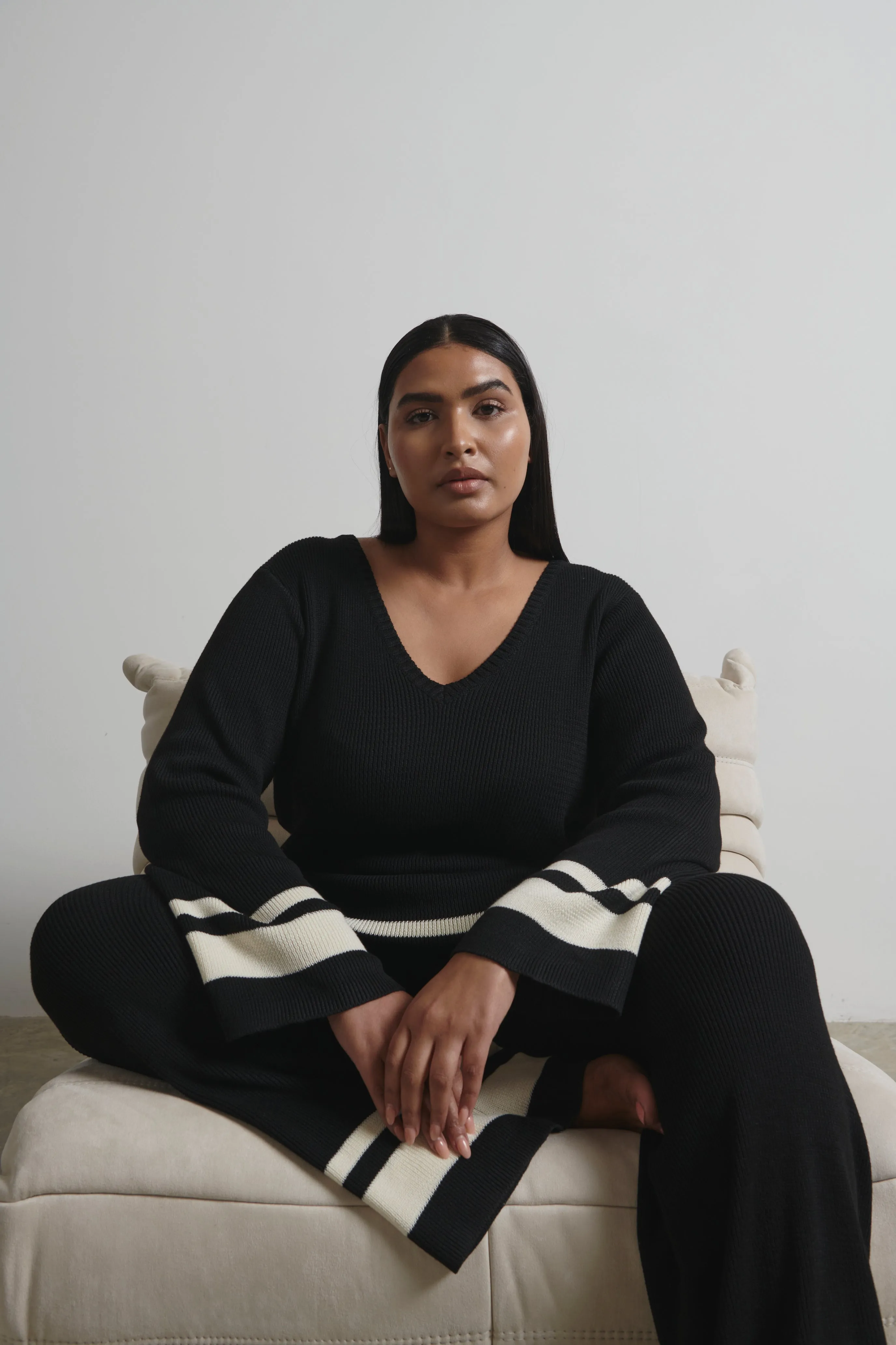 Cassie V Neck Contrast Knit Jumper Curve - Black and Cream sold by Pretty Lavish