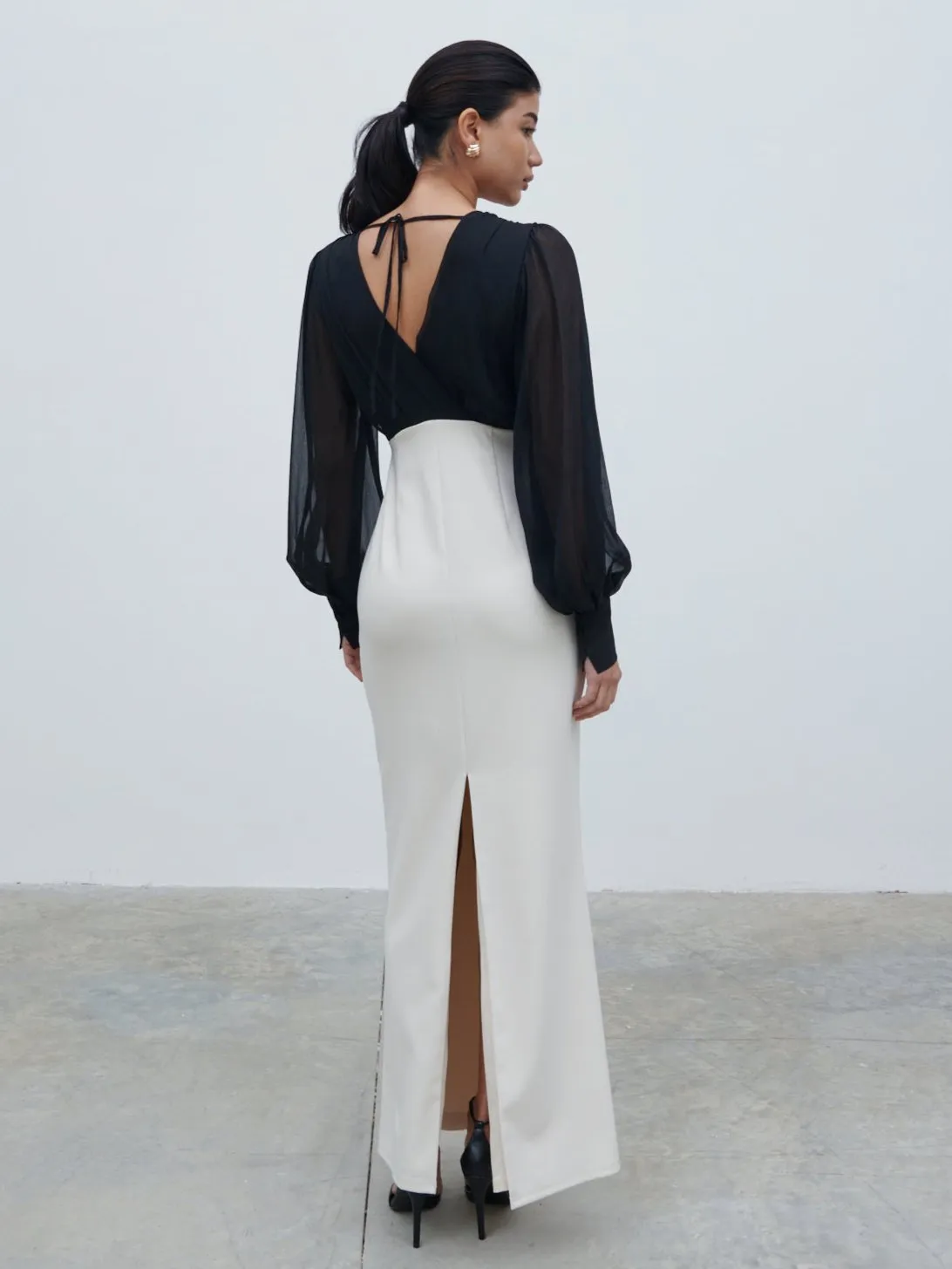 Ayla Contrast Maxi Dress - Black and White sold by Pretty Lavish product image thumbnail 4