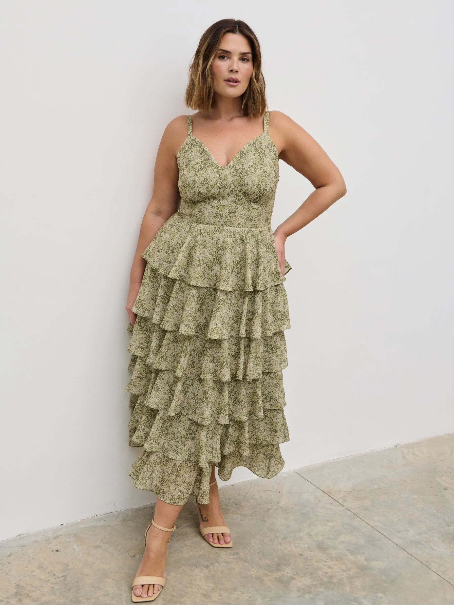 Lissy Tie Back Midaxi Dress Curve - Green Abstract sold by Pretty Lavish product image thumbnail 3